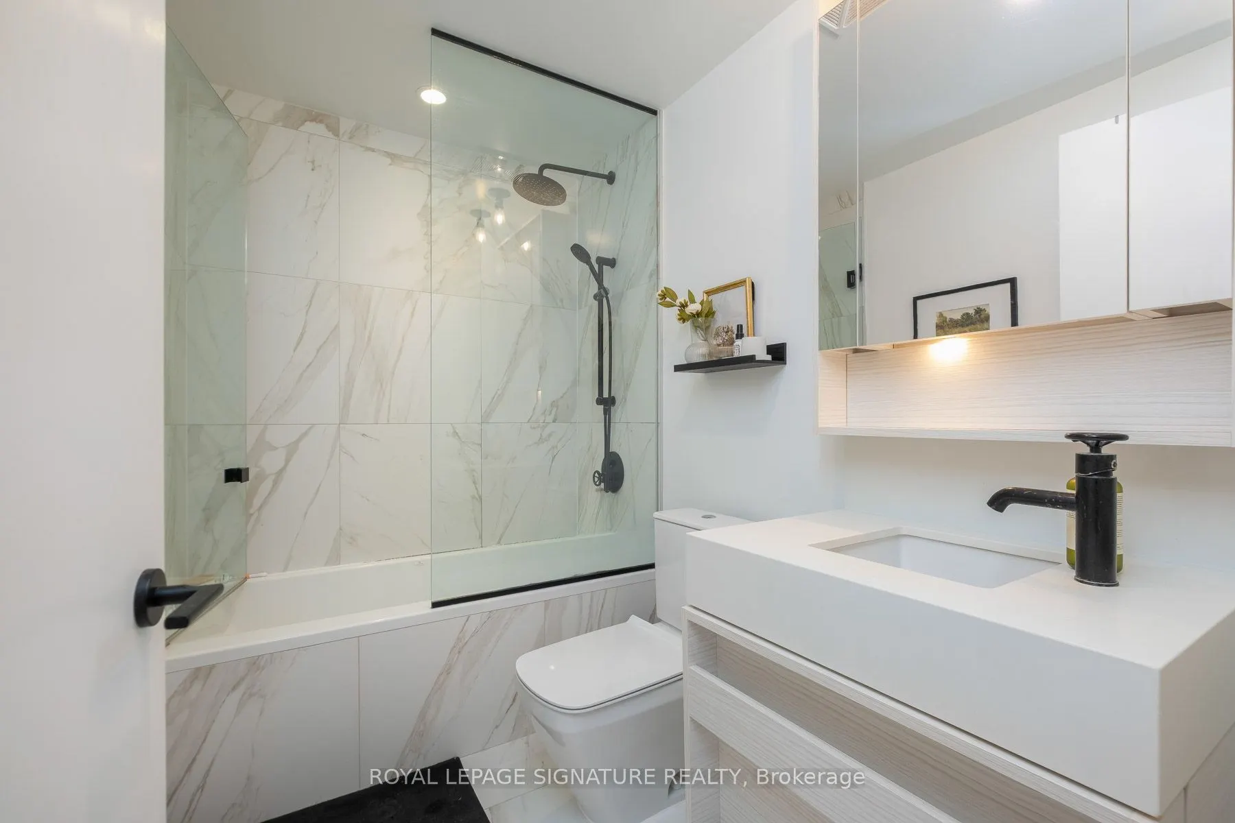 505 Richmond Street W #1213