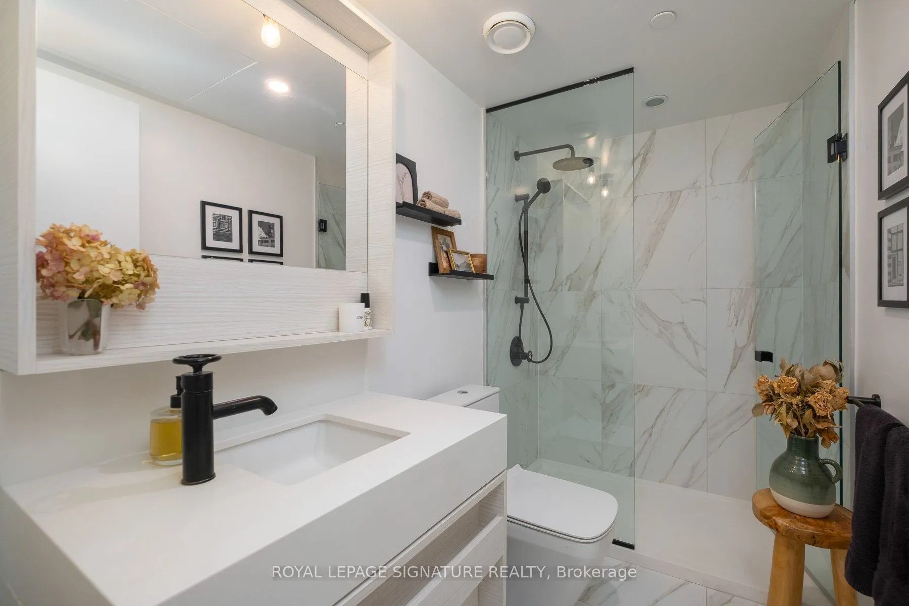 505 Richmond Street W #1213
