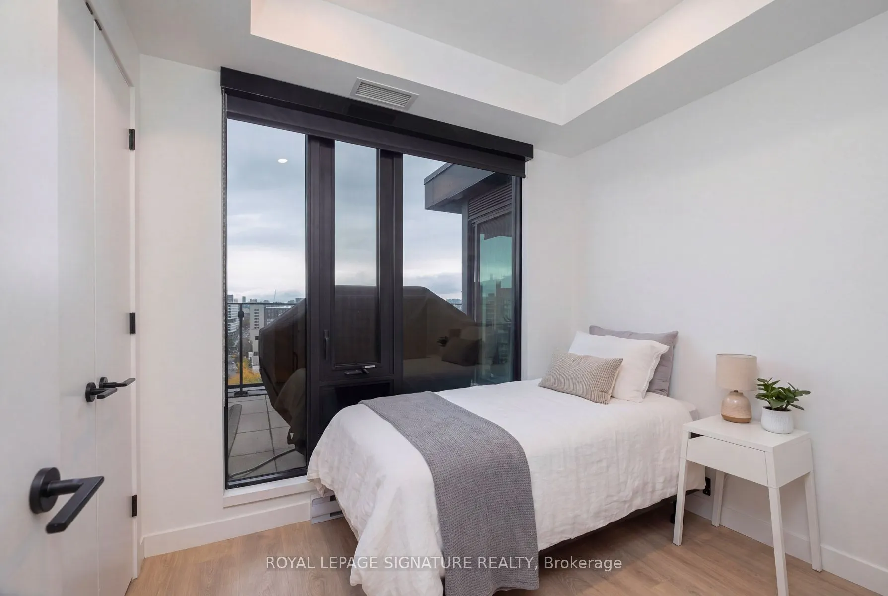 505 Richmond Street W #1213