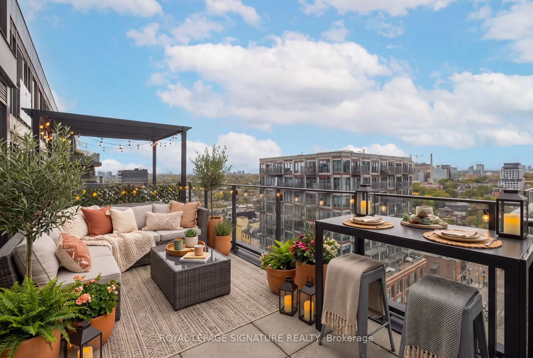 505 Richmond Street W #1213