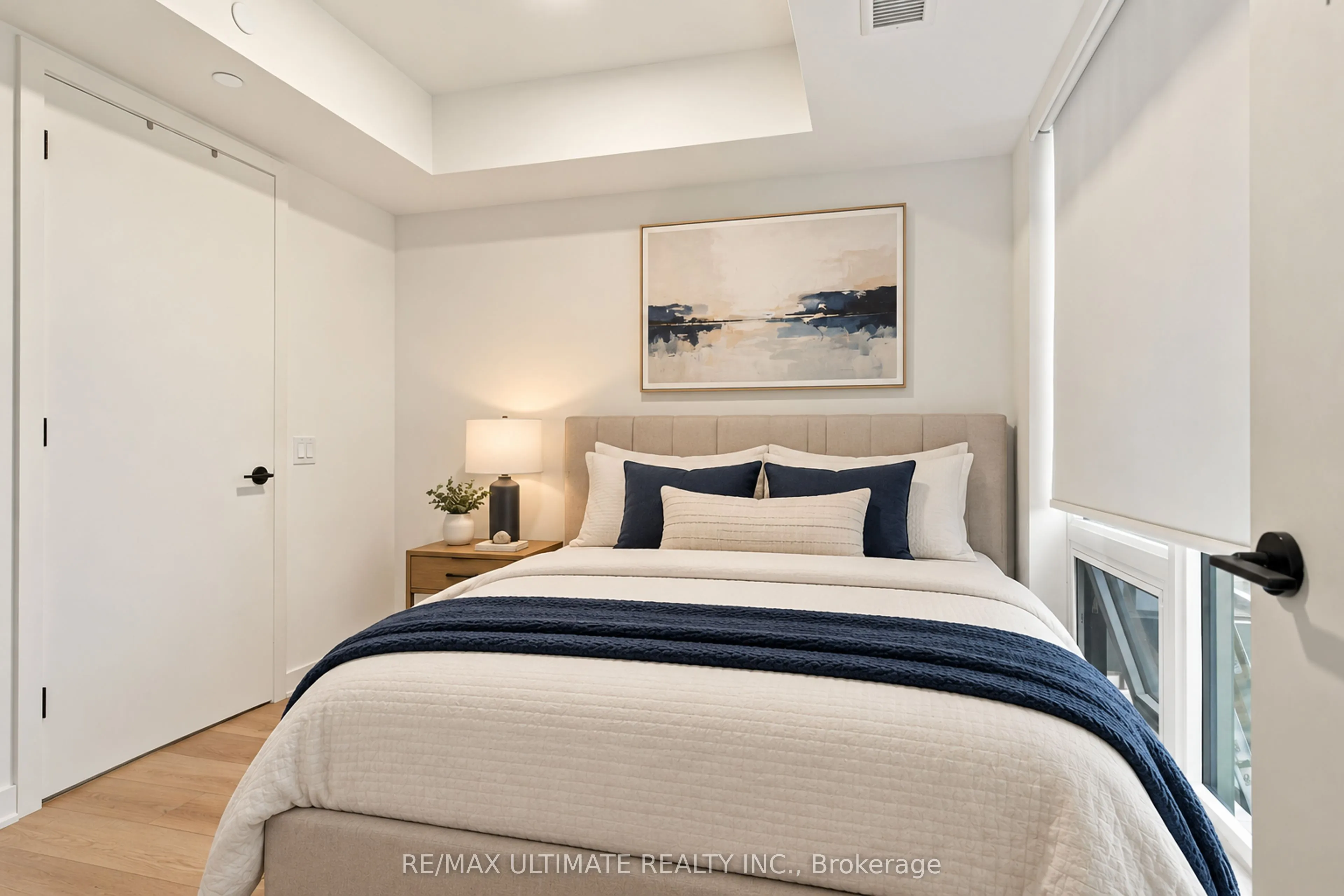 5 Lakeview Avenue #704