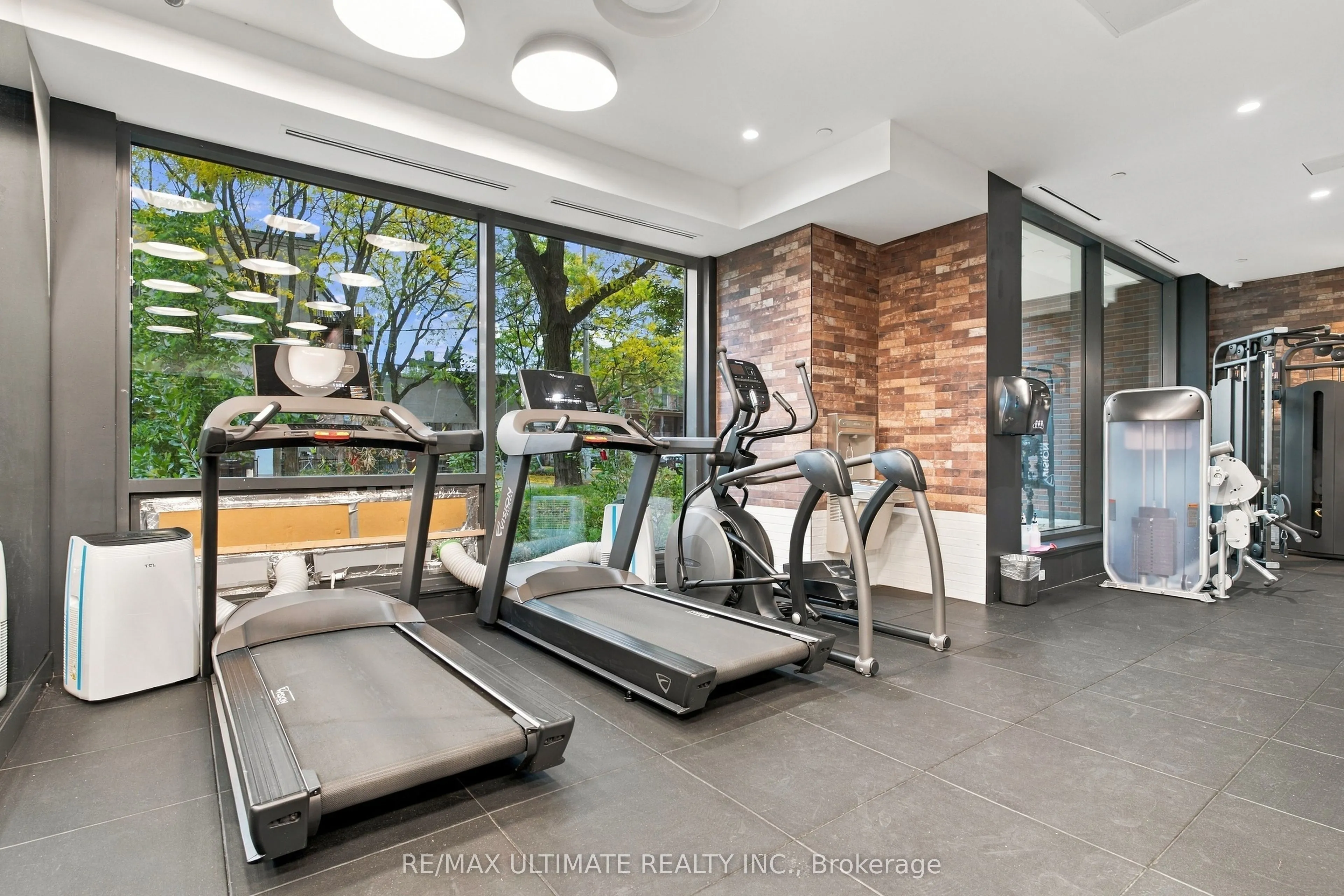5 Lakeview Avenue #704