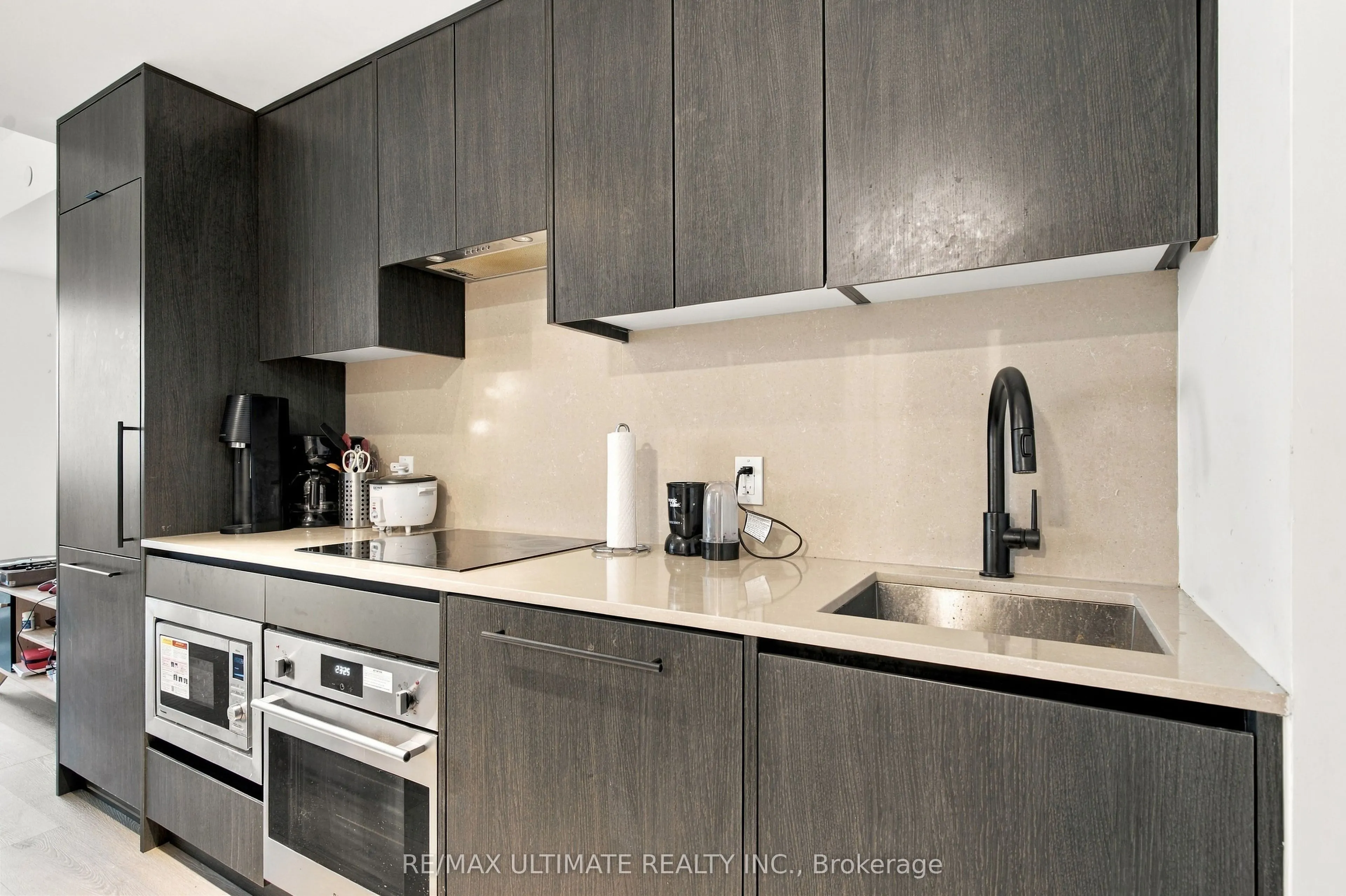 5 Lakeview Avenue #704
