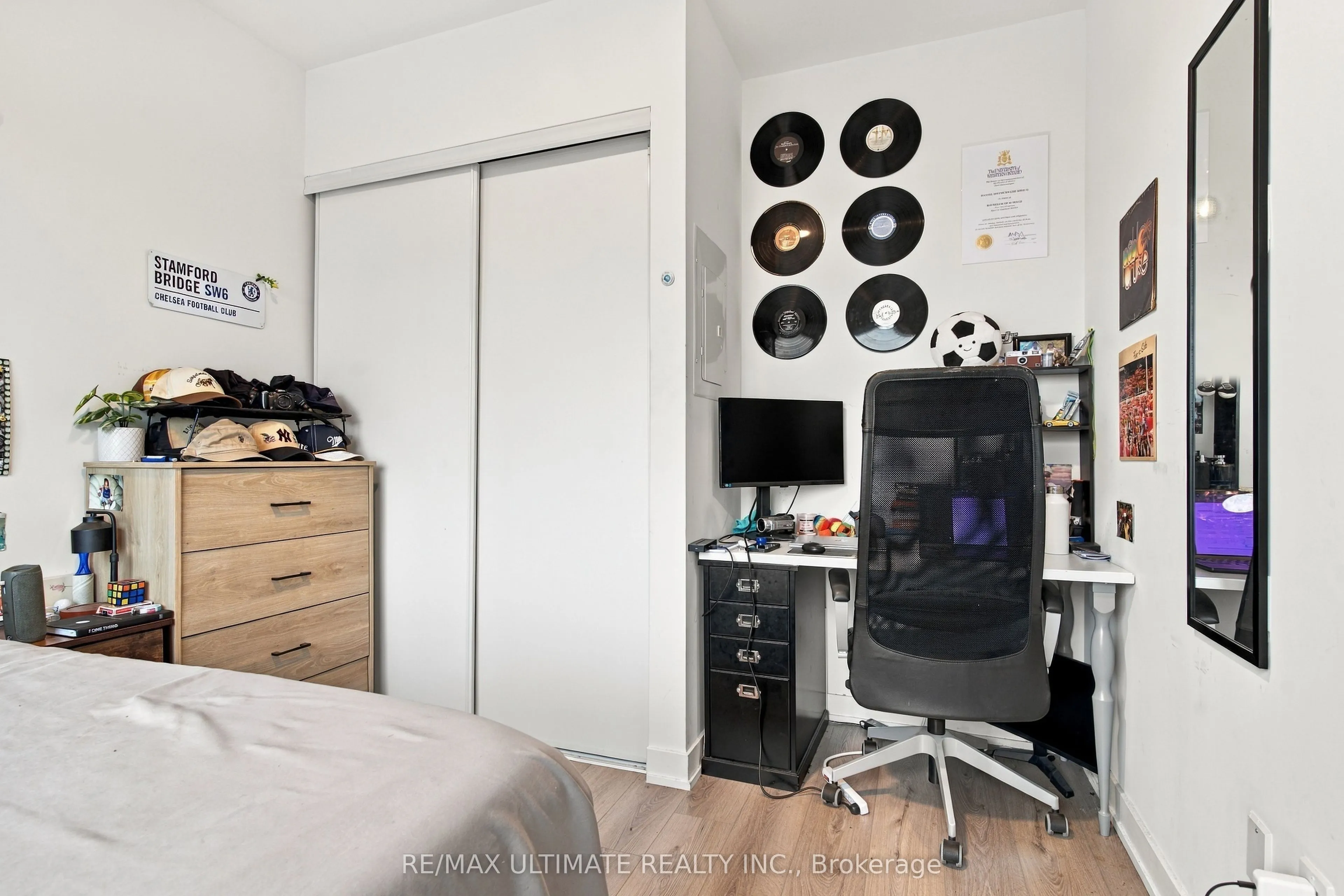 5 Lakeview Avenue #704