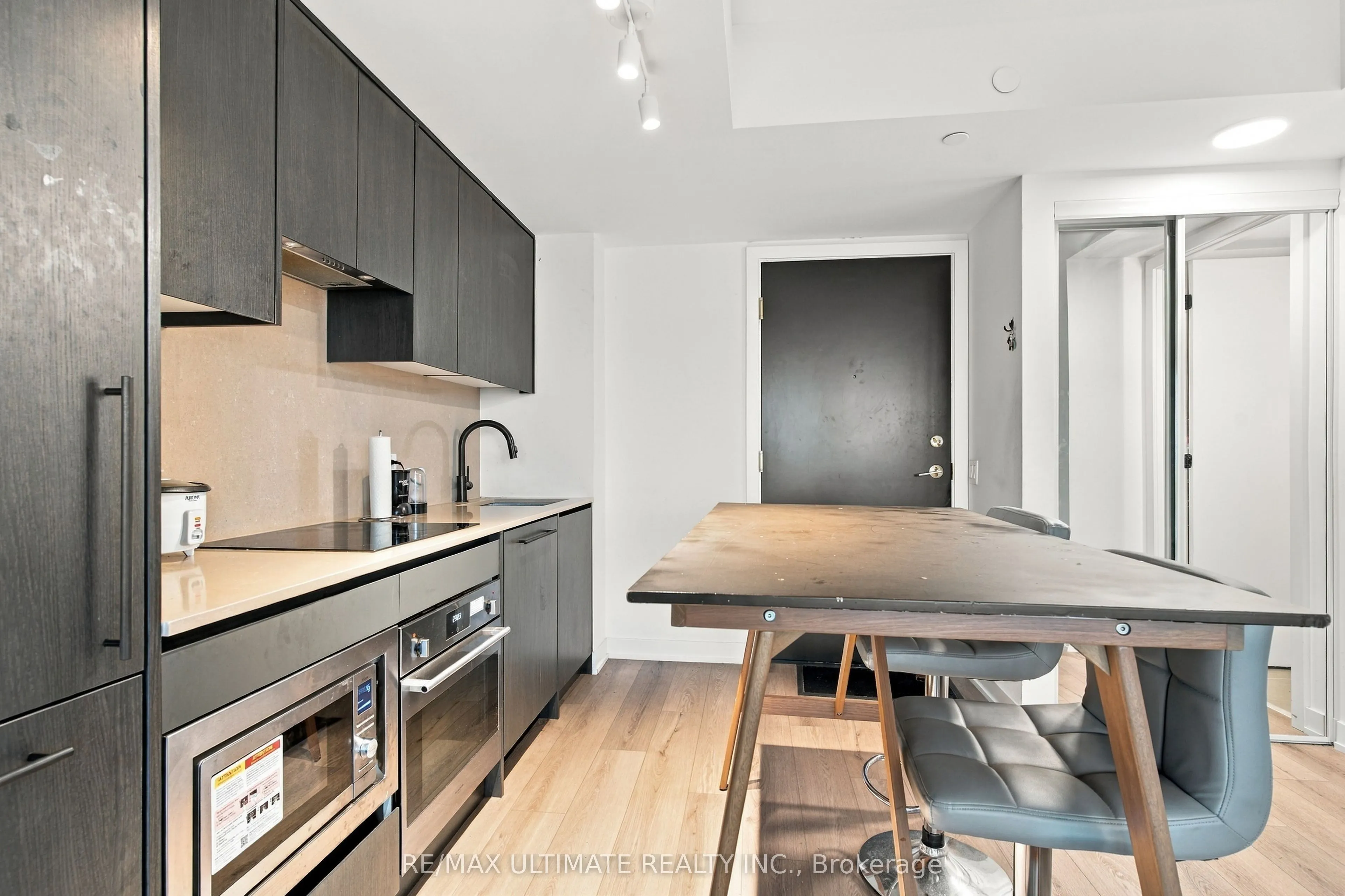 5 Lakeview Avenue #704