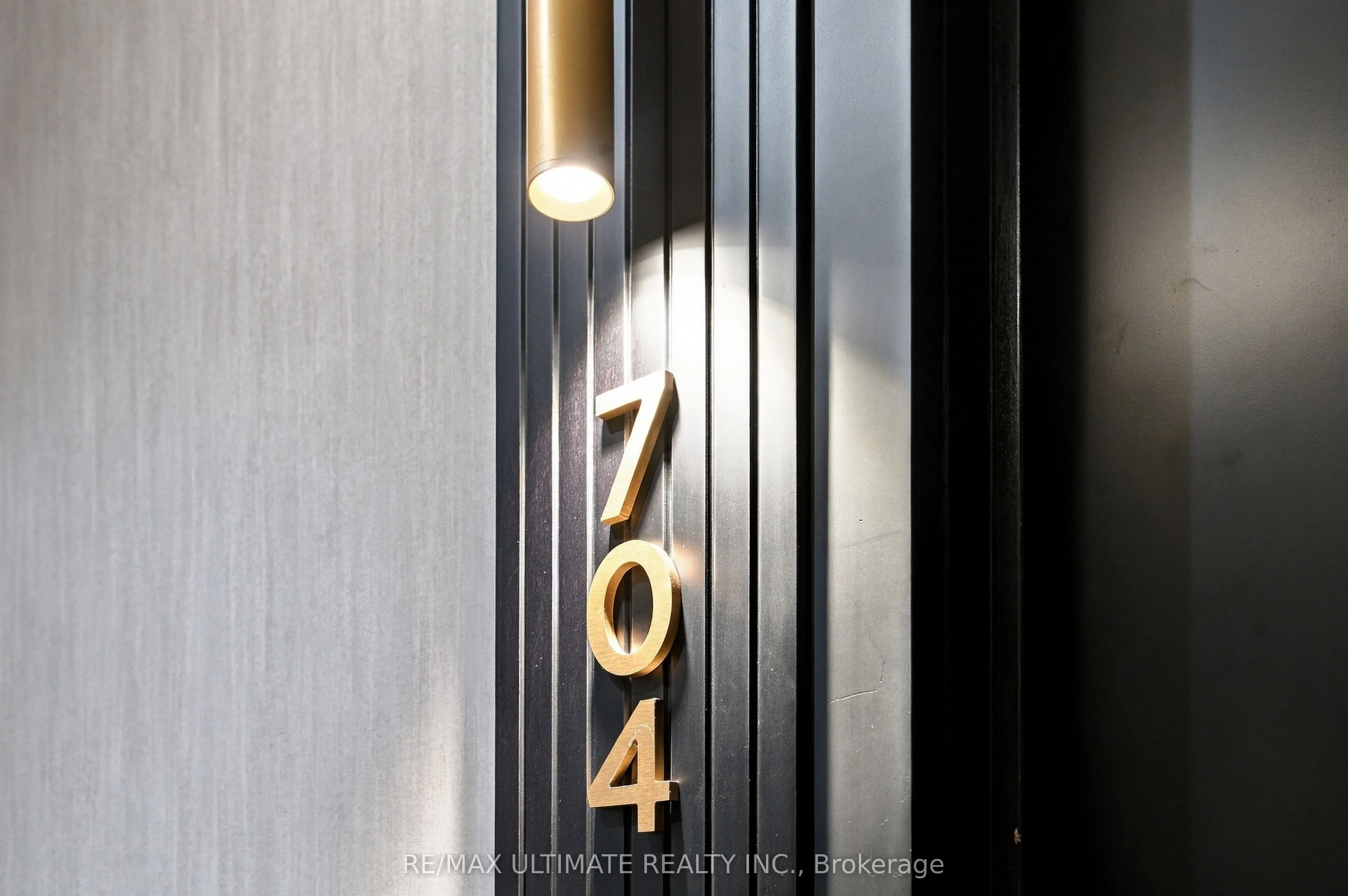 5 Lakeview Avenue #704