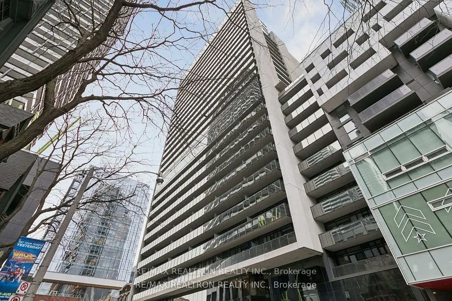 330 Richmond Street W #307