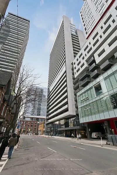 330 Richmond Street W #307