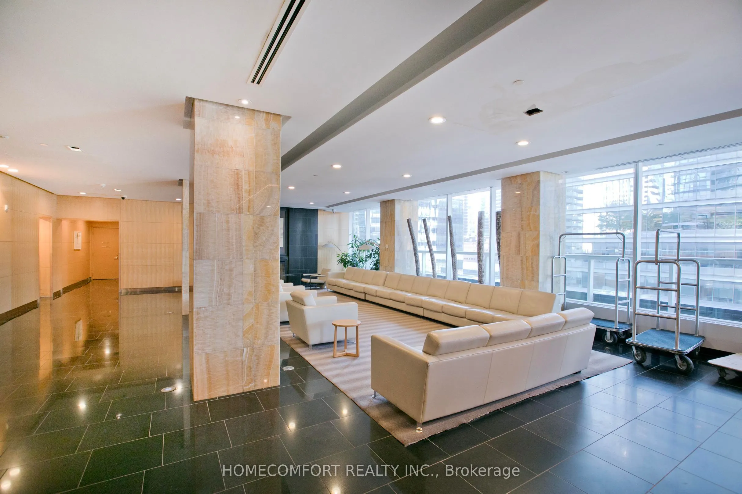55 Bremner Boulevard #4107