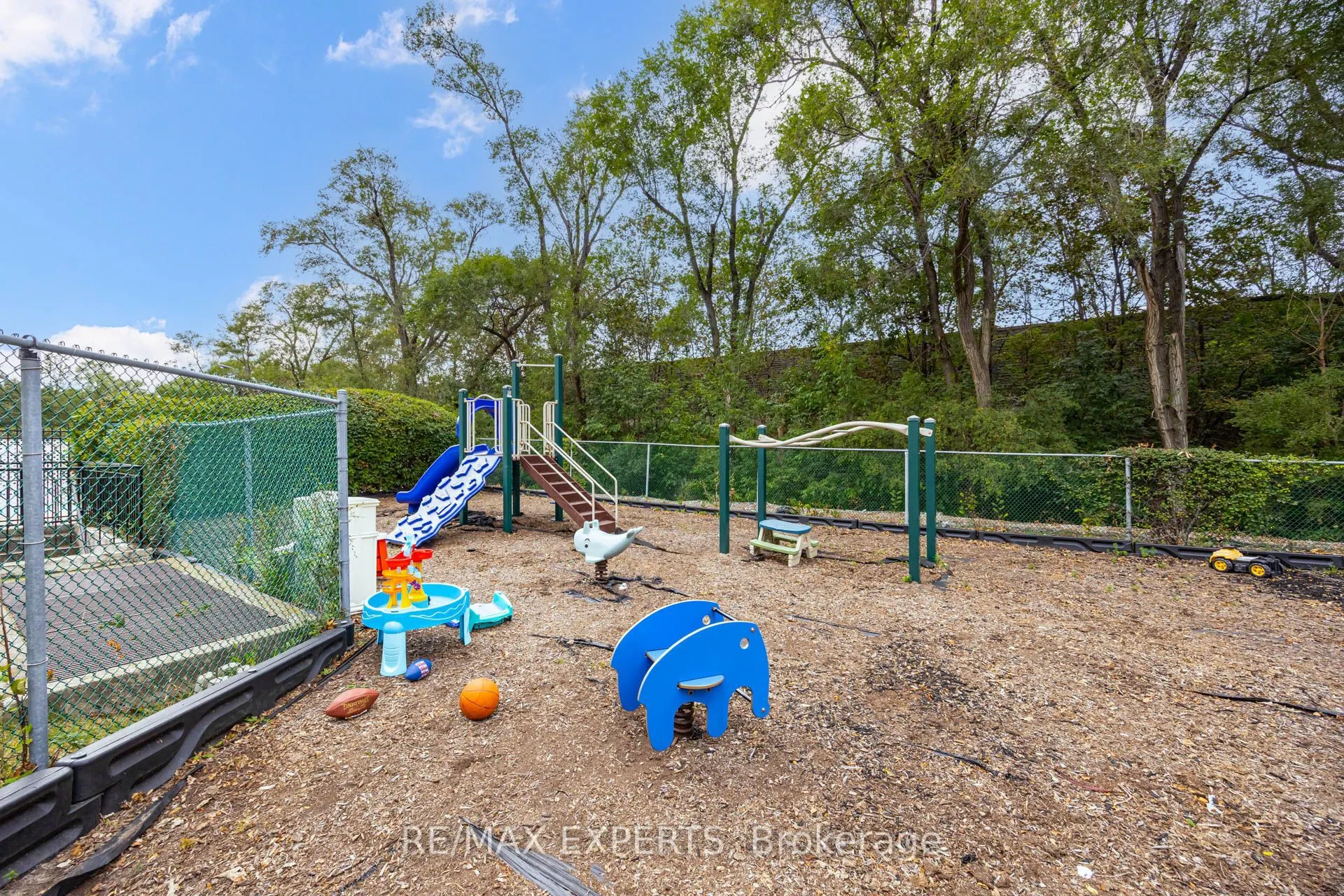 130 Neptune Drive #1104