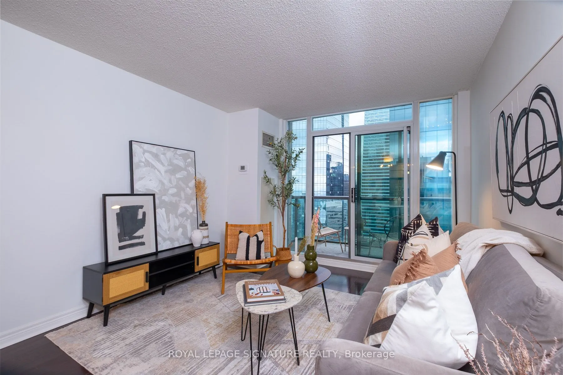 30 Grand Trunk Crescent #PH03