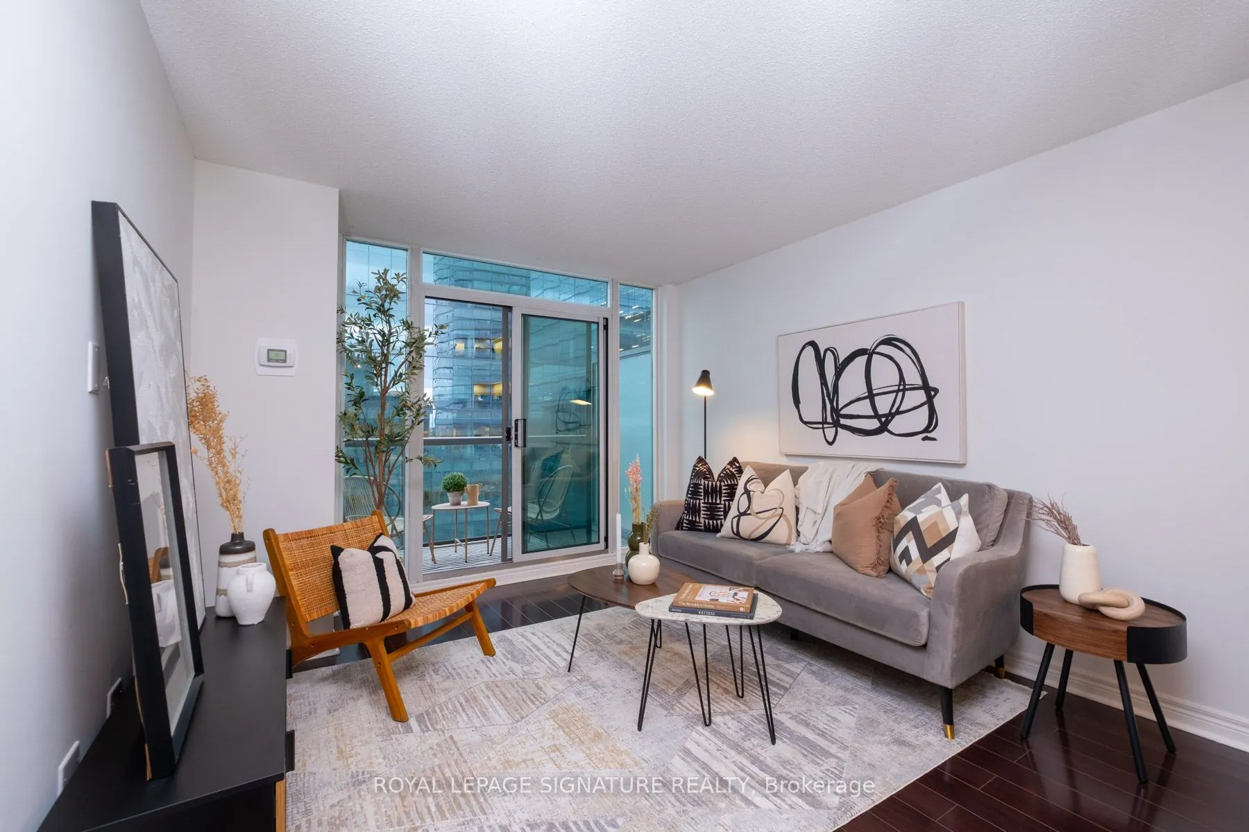 30 Grand Trunk Crescent #PH03
