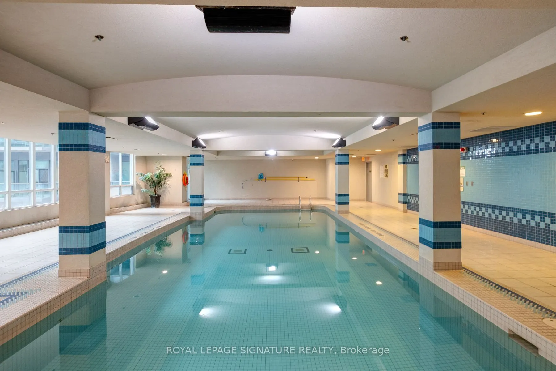 30 Grand Trunk Crescent #PH03