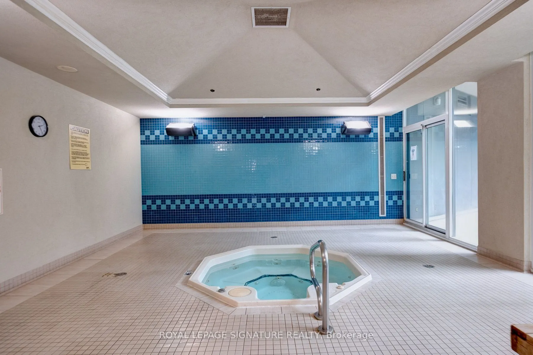 30 Grand Trunk Crescent #PH03