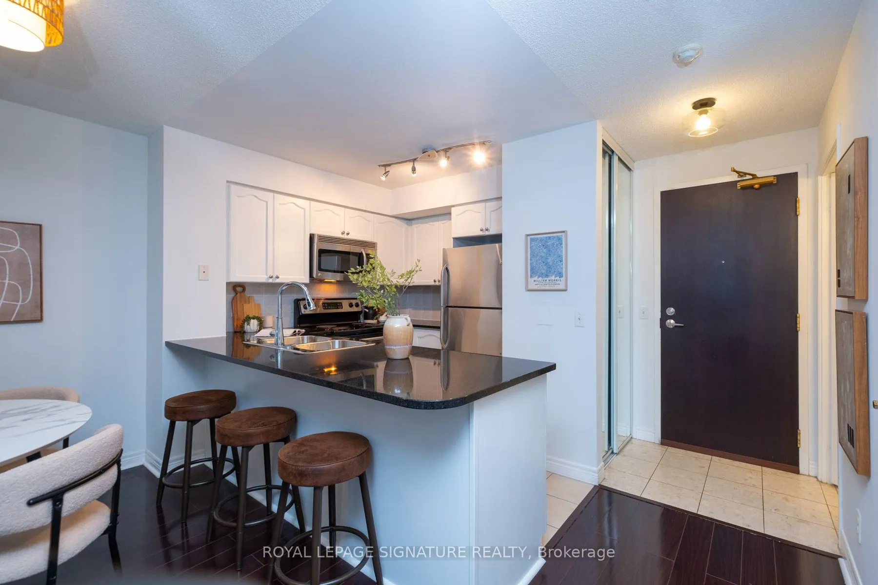 30 Grand Trunk Crescent #PH03