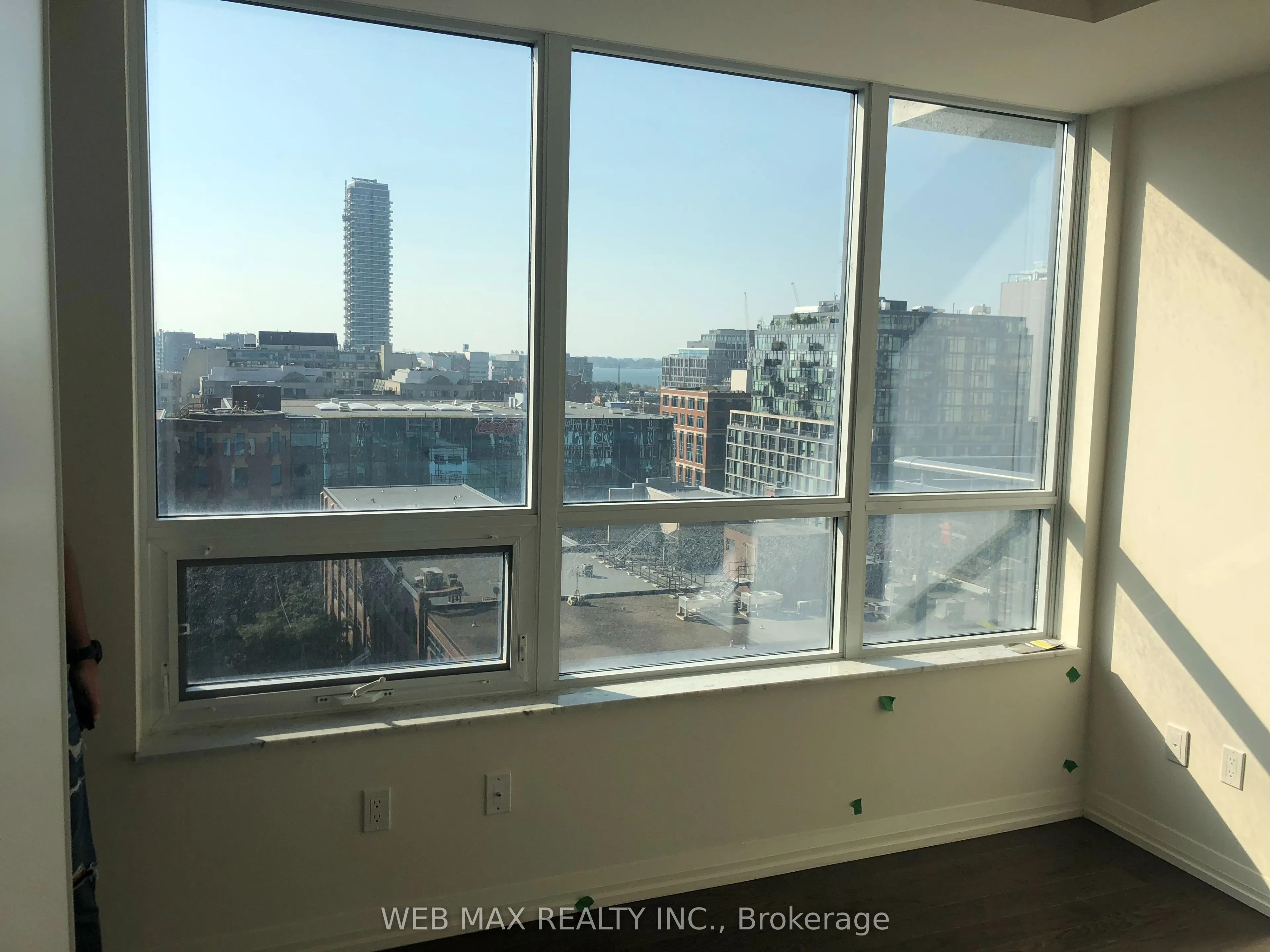 460 Adelaide Street E #1528