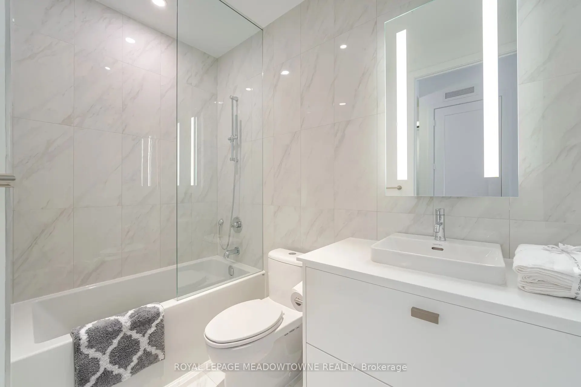 470 Front Street #3406