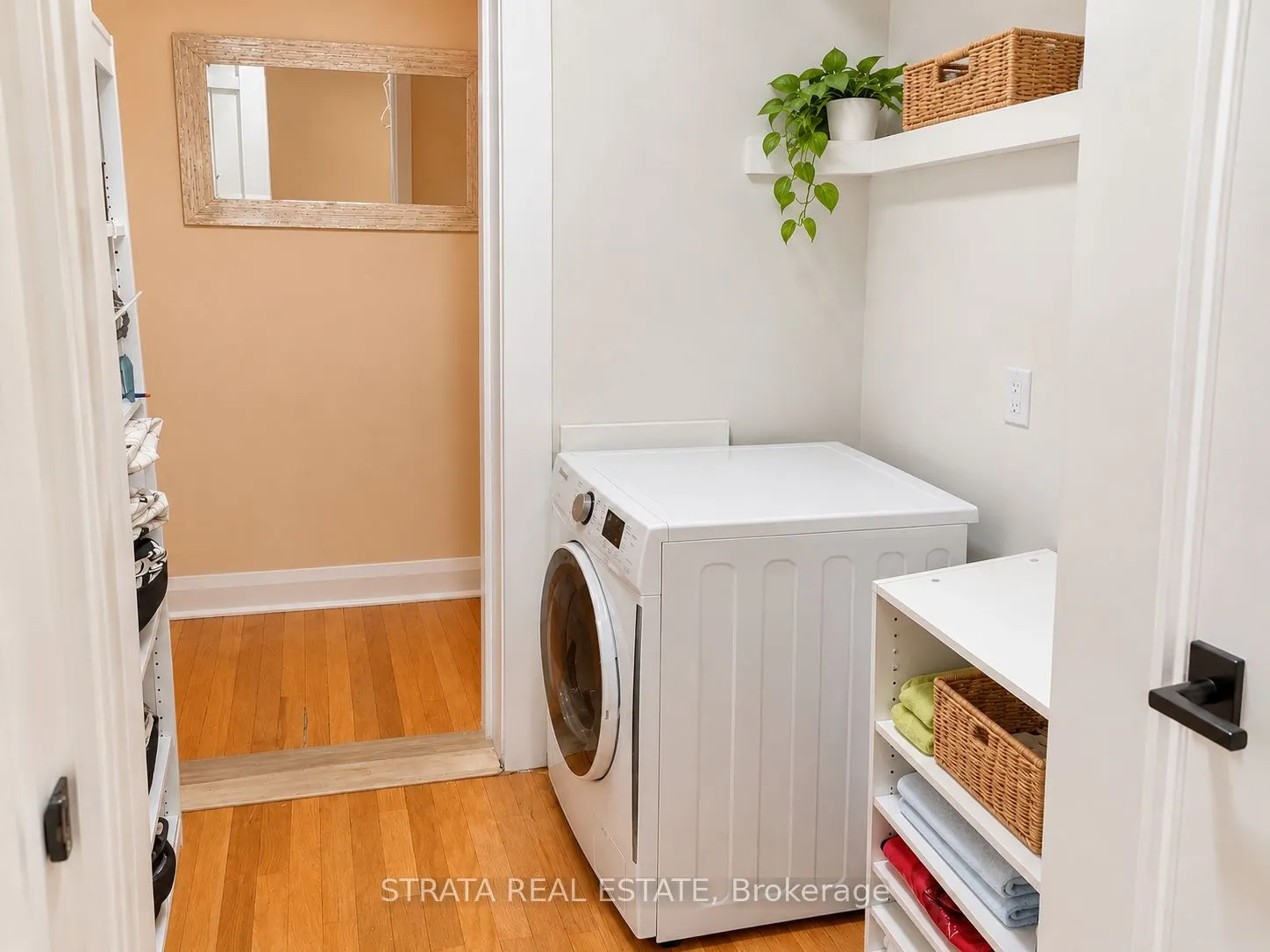 480 Oriole Parkway #207