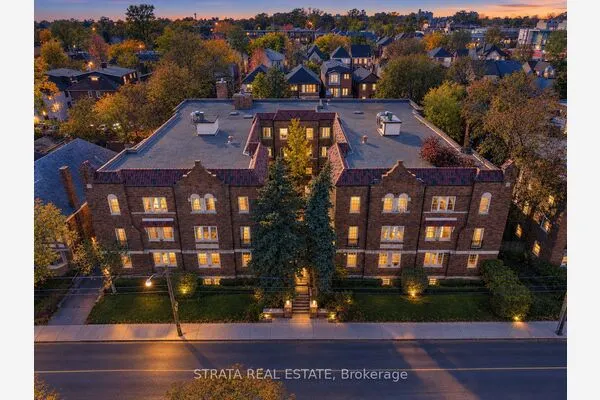 480 Oriole Parkway #207