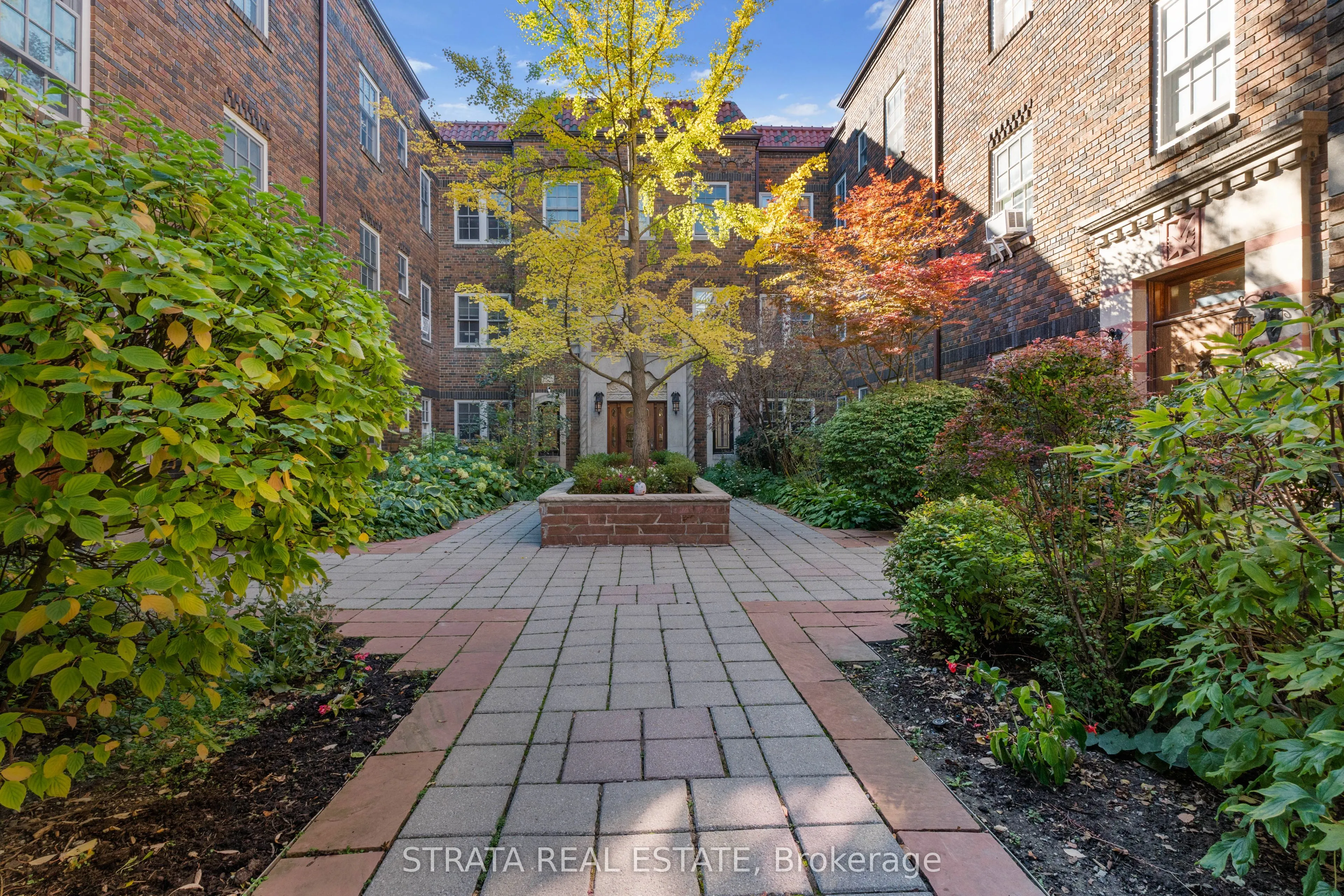 480 Oriole Parkway #207