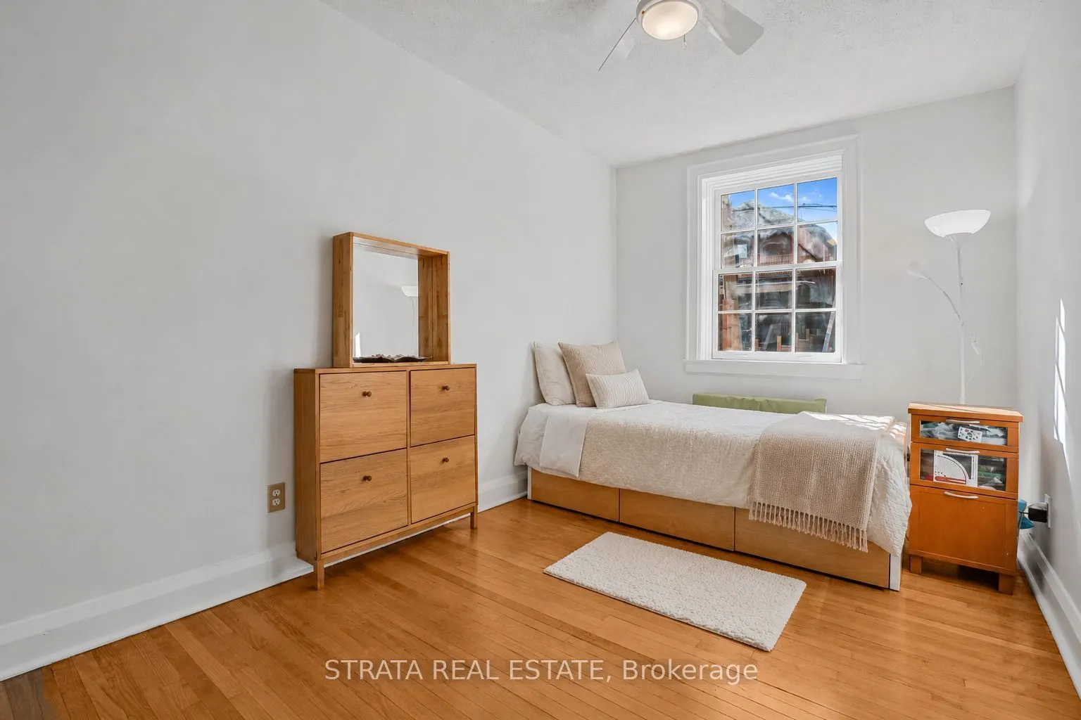 480 Oriole Parkway #207