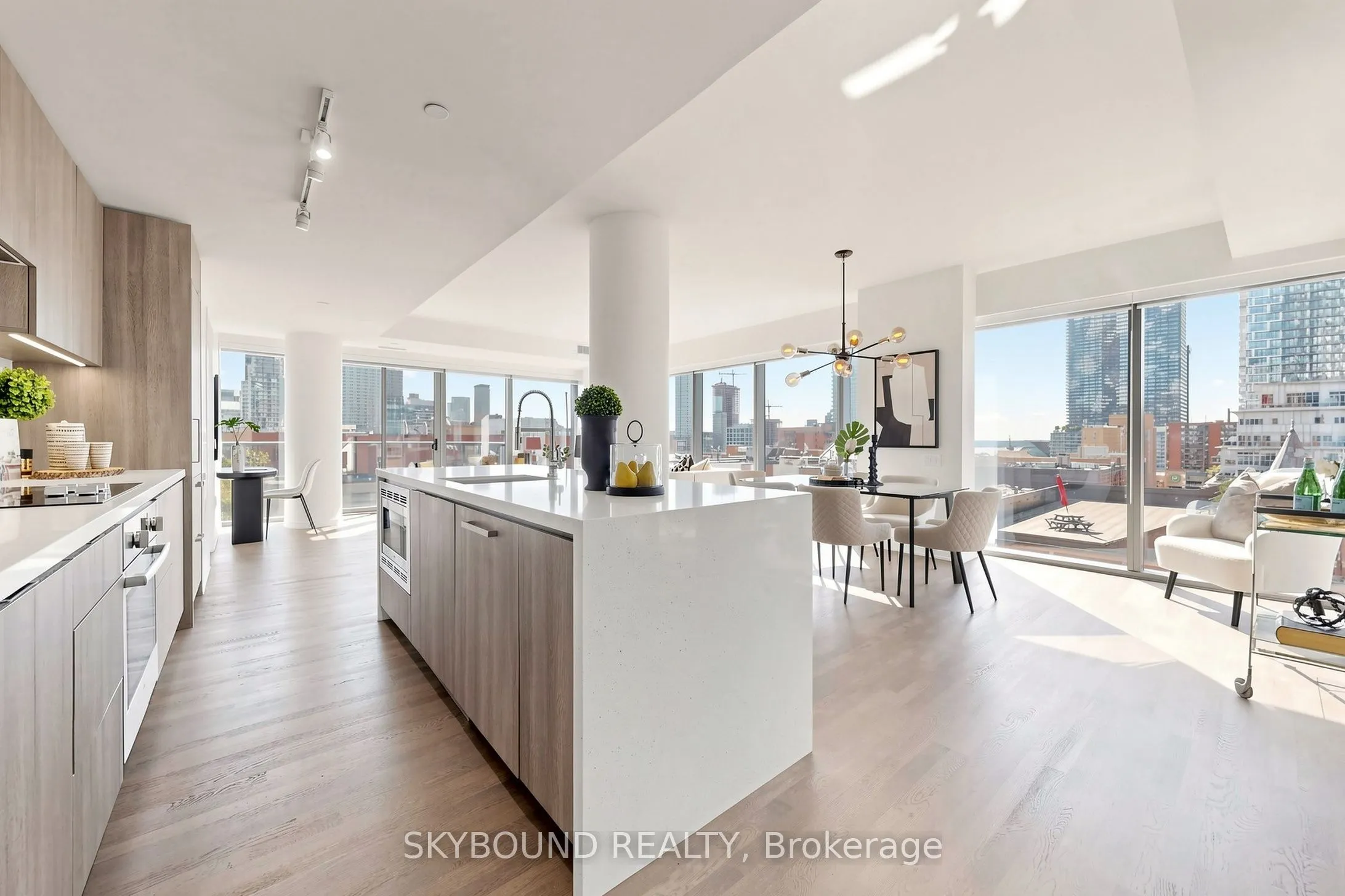 60 Colborne Street #907
