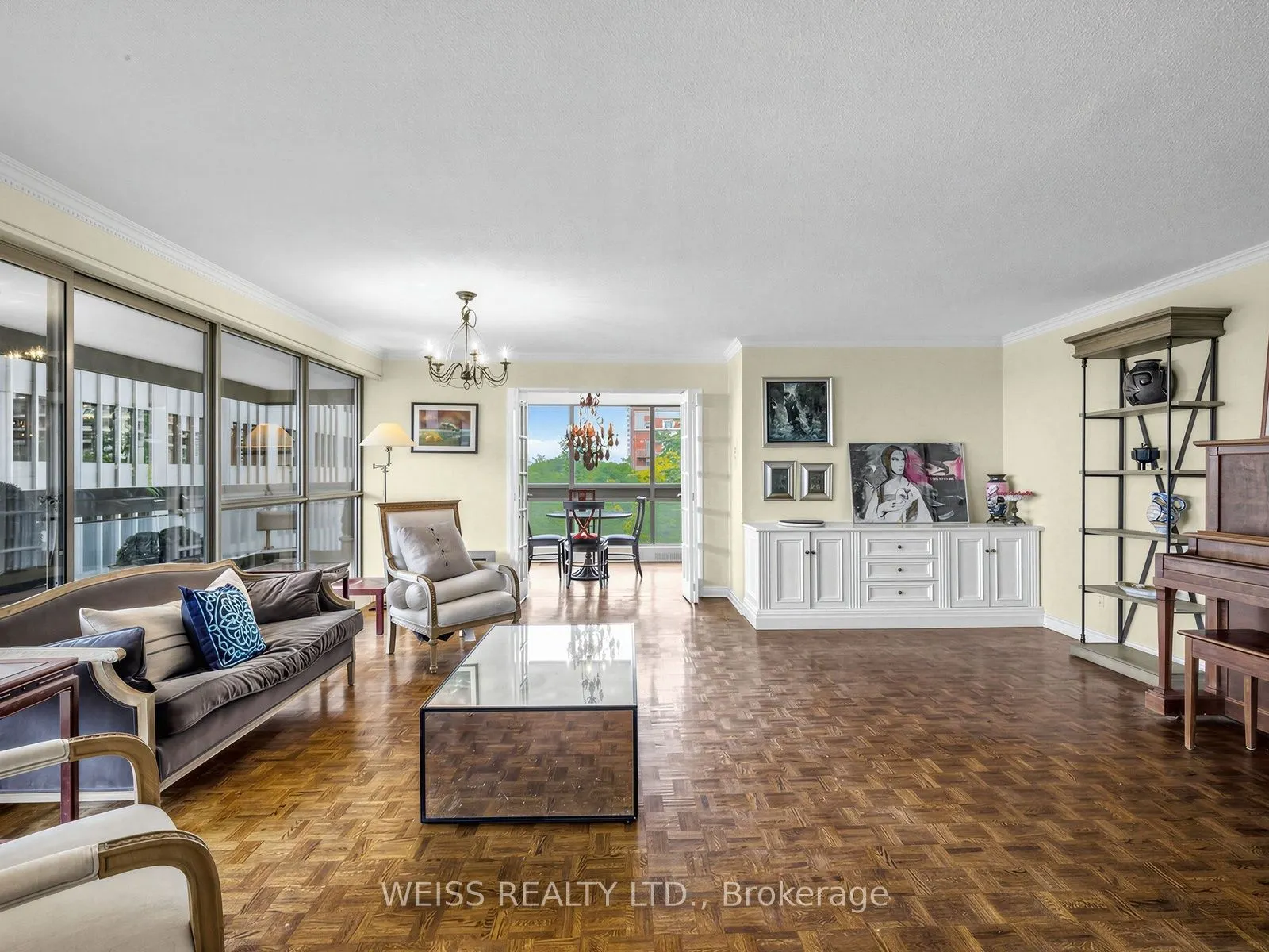 63 St. Clair Avenue W #903