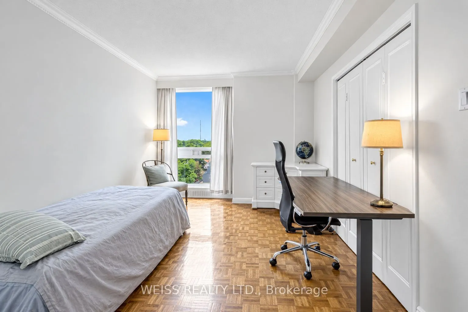 63 St. Clair Avenue W #903