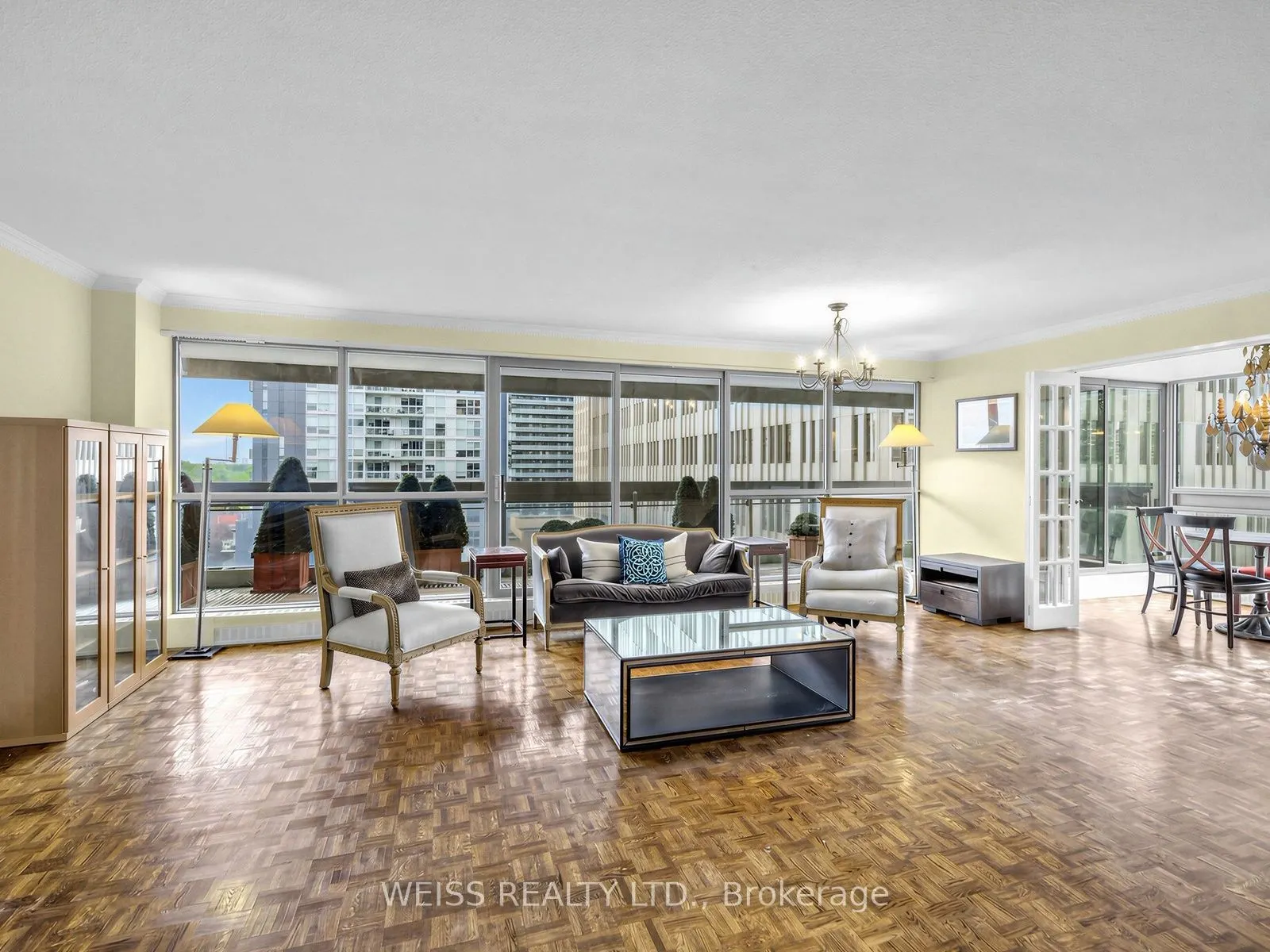 63 St. Clair Avenue W #903
