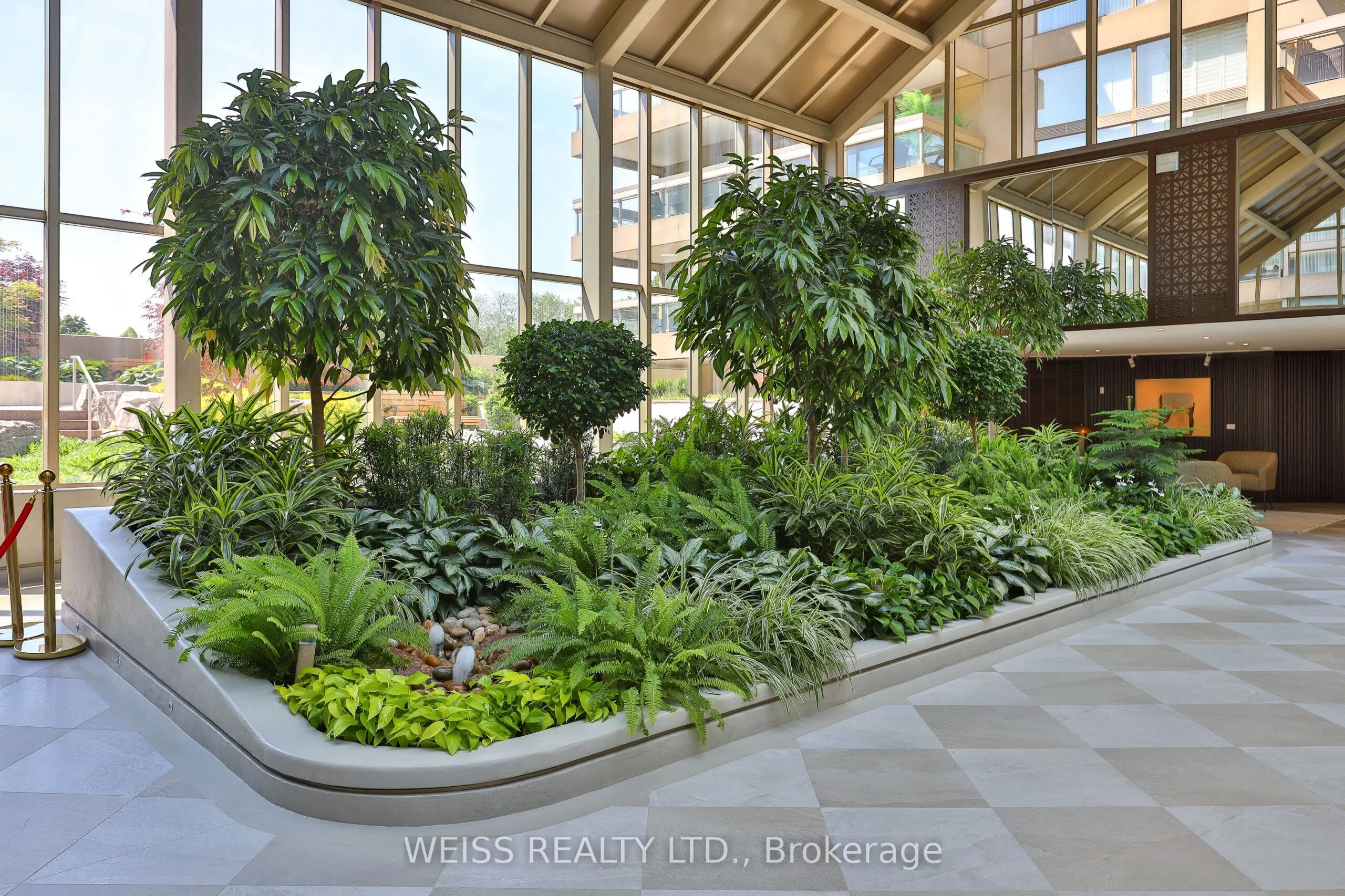 63 St. Clair Avenue W #903