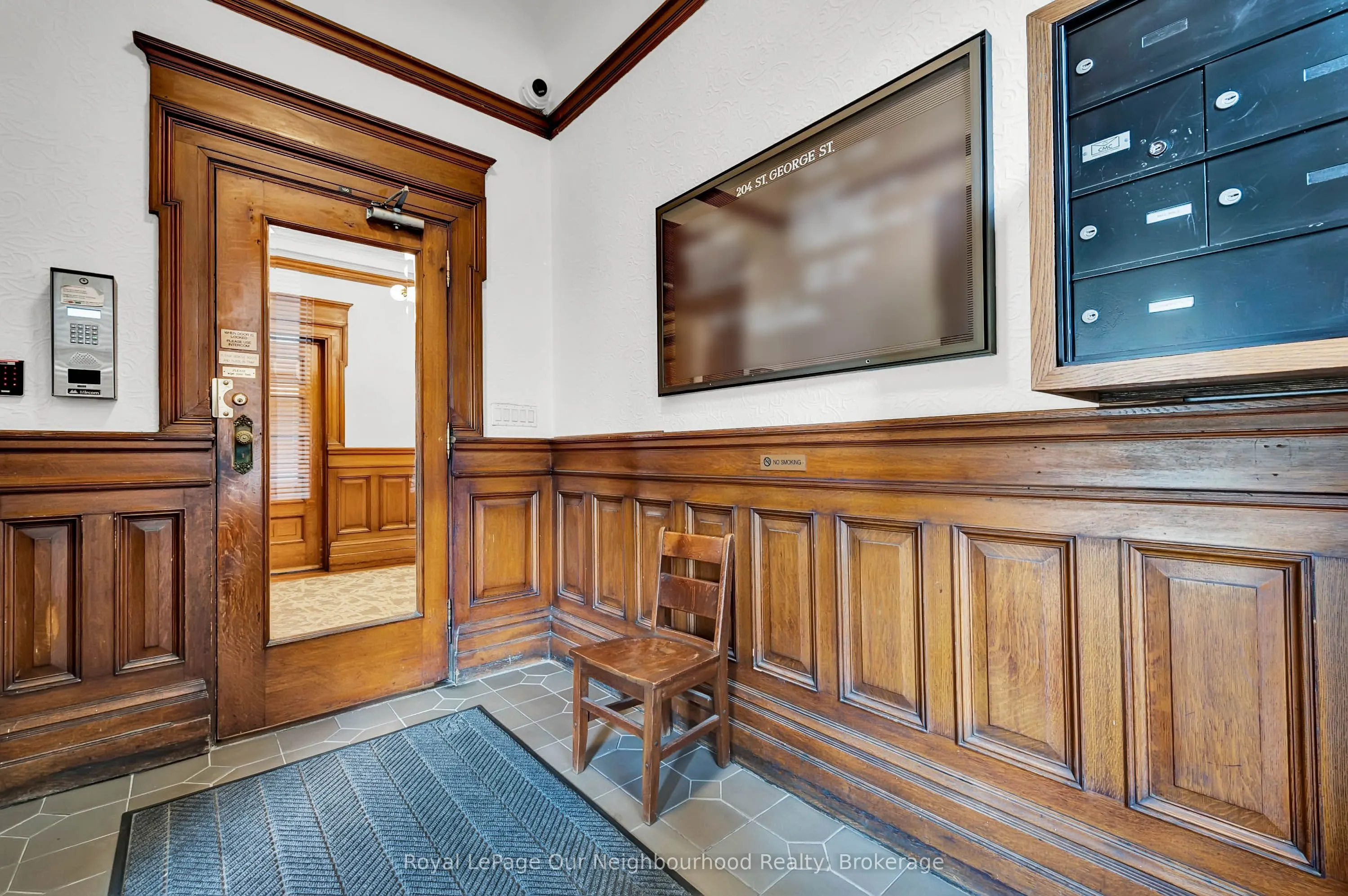 204 St. George Street #202