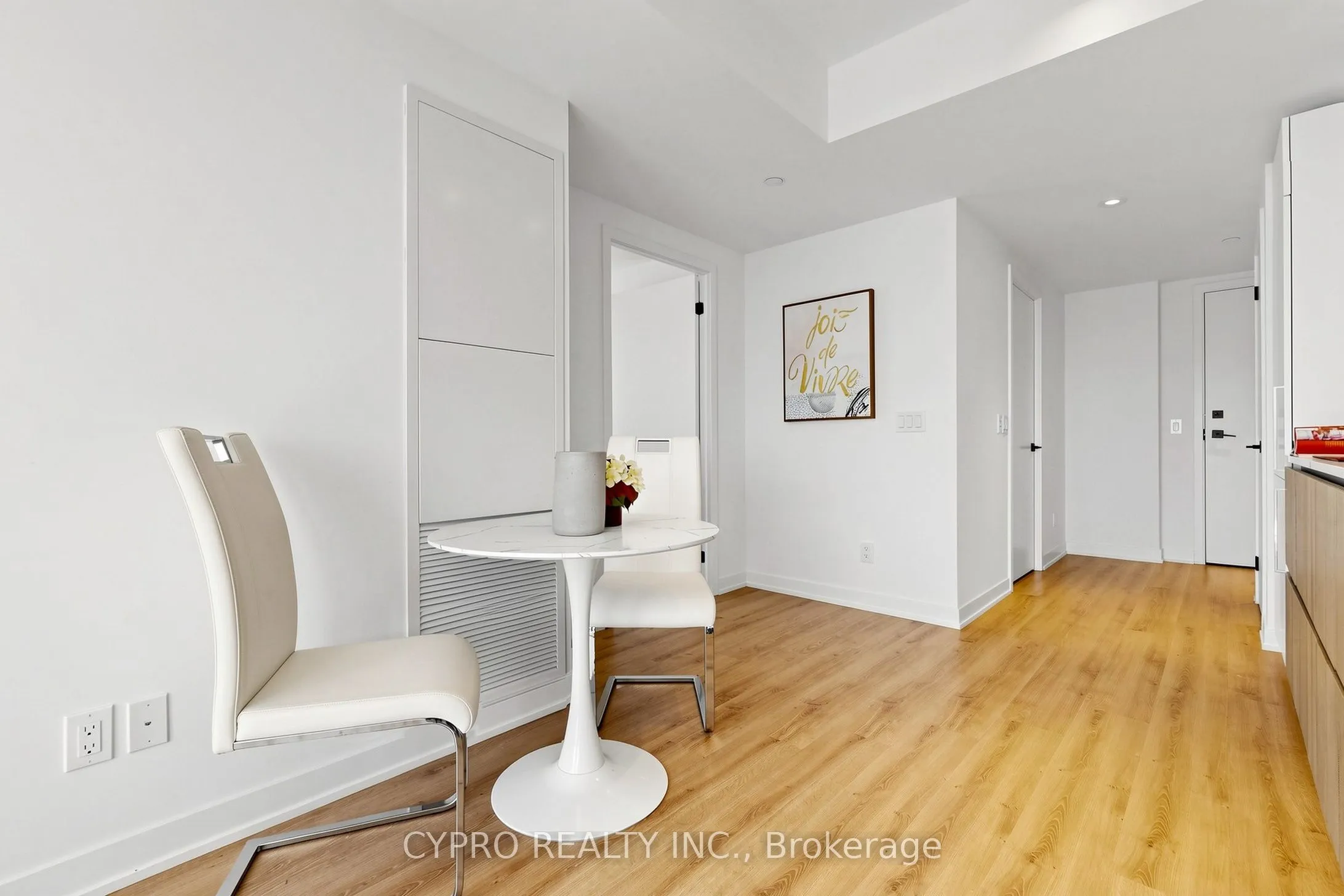 319 JARVIS Street #3802