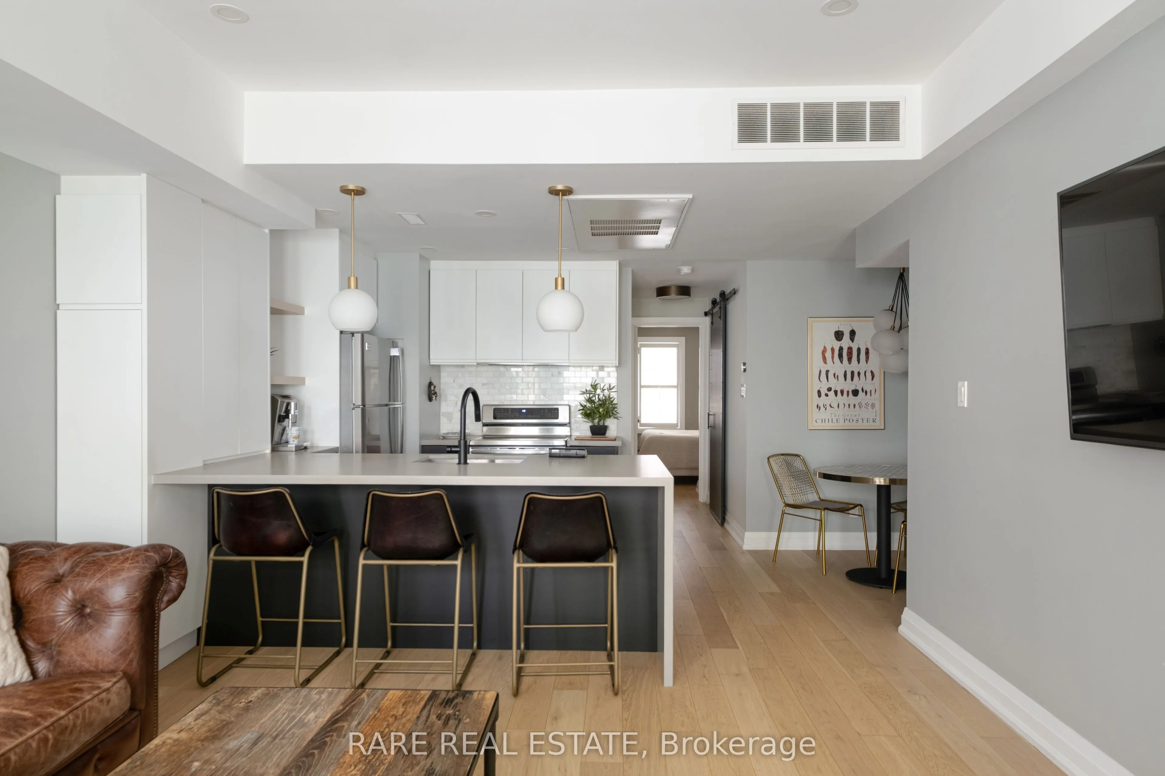 11 Niagara Street #21