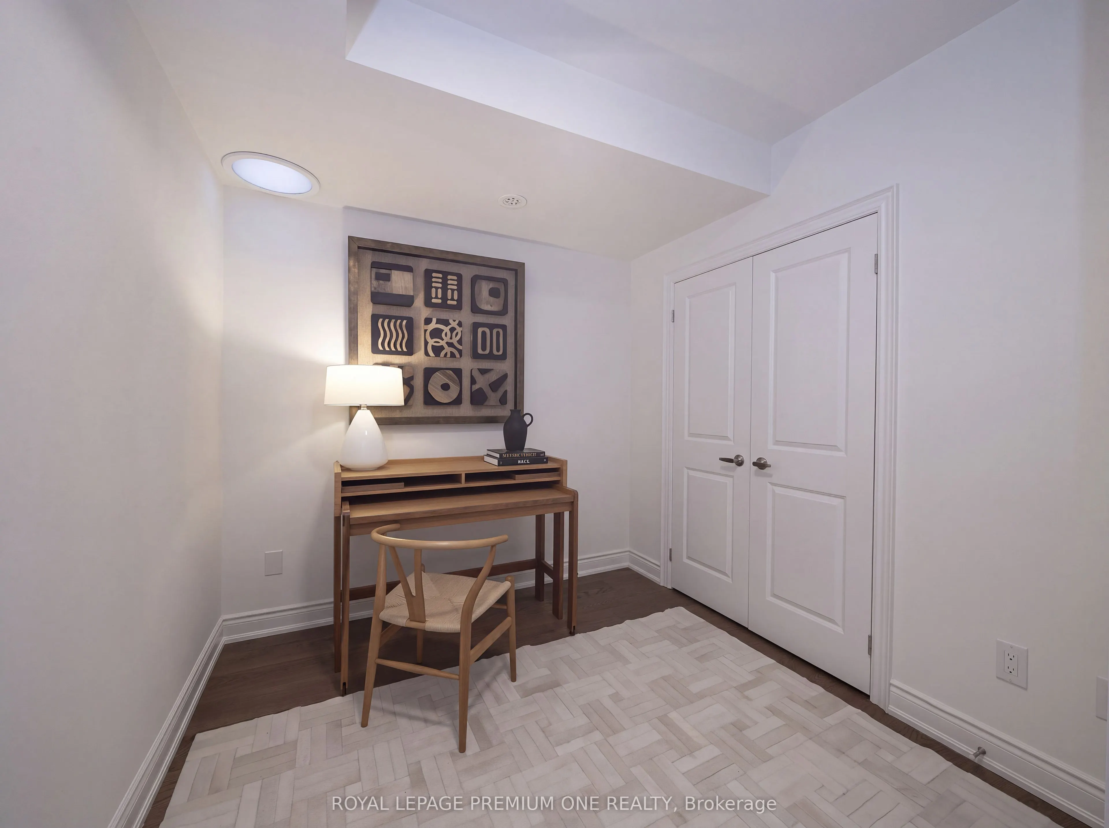1145 Ossington Avenue N #4
