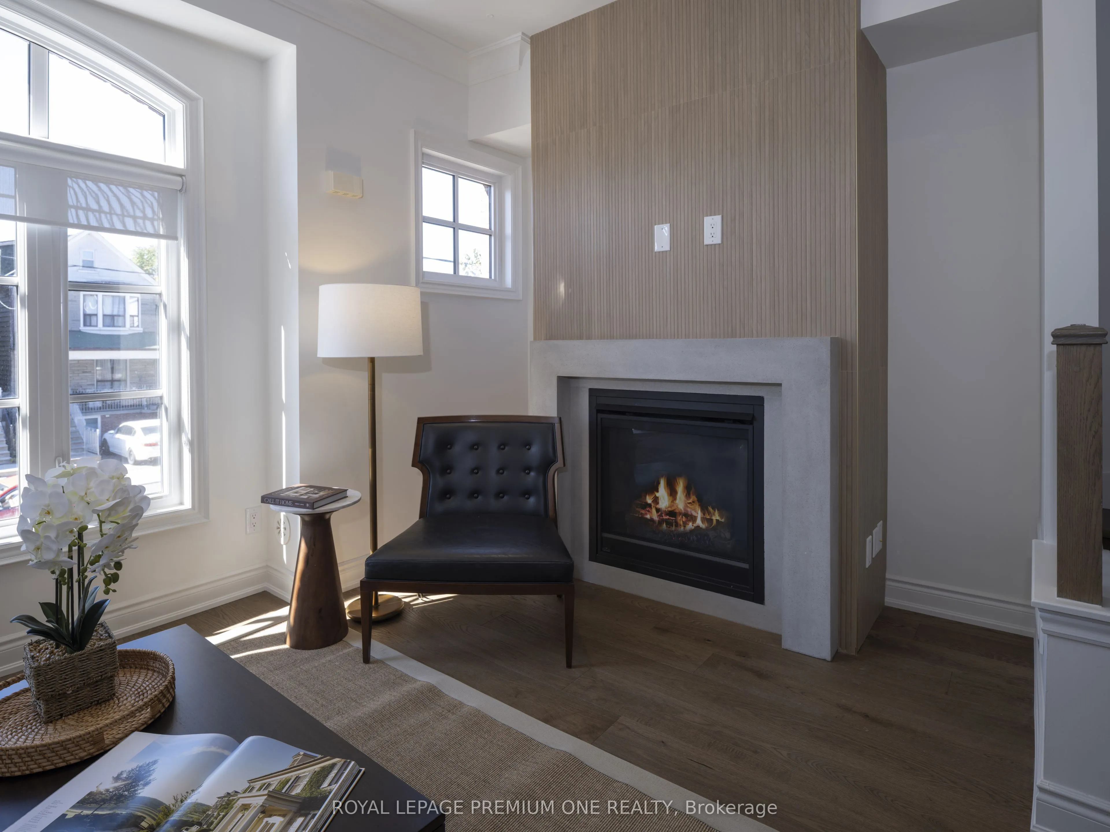 1145 Ossington Avenue N #4