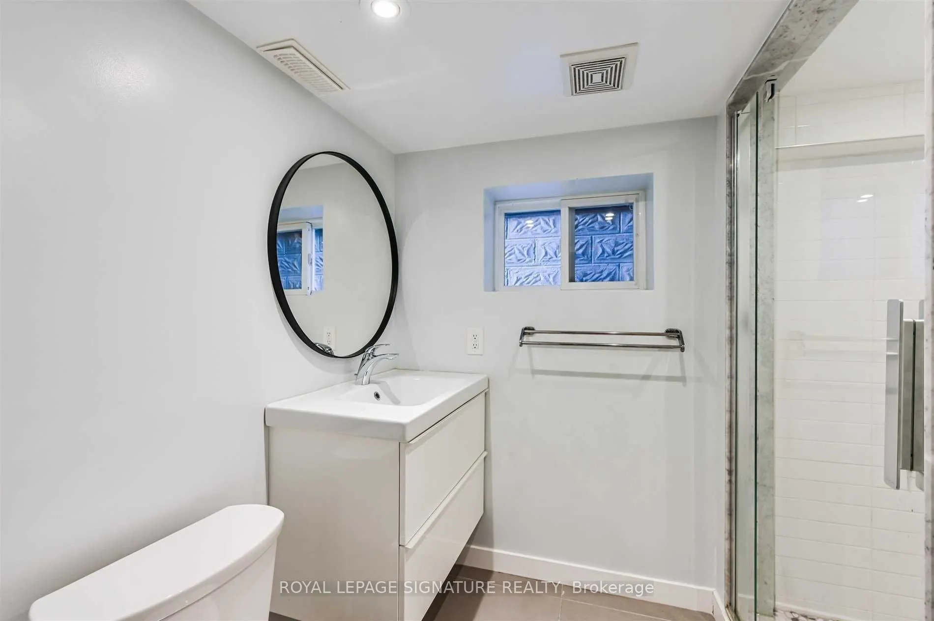 147 Gloucester Grove #Lower