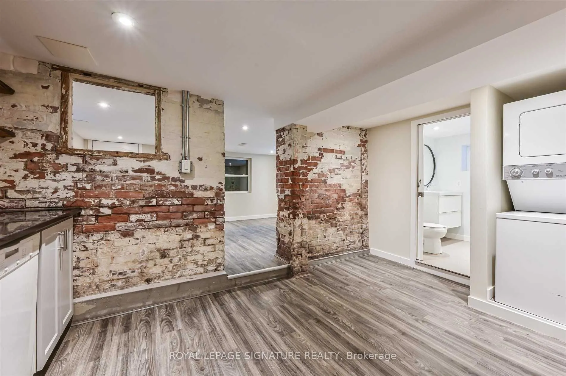 147 Gloucester Grove #Lower