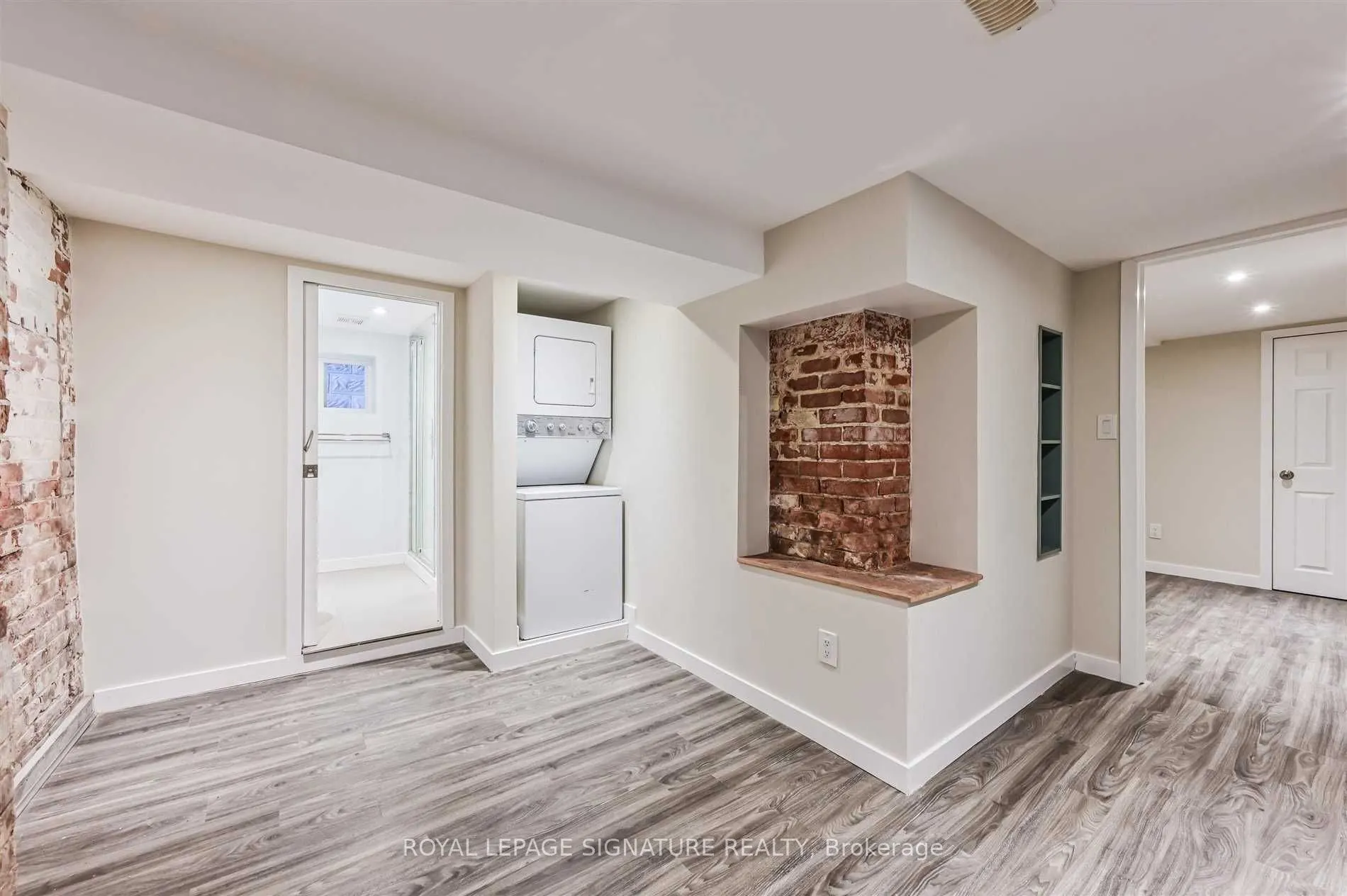 147 Gloucester Grove #Lower