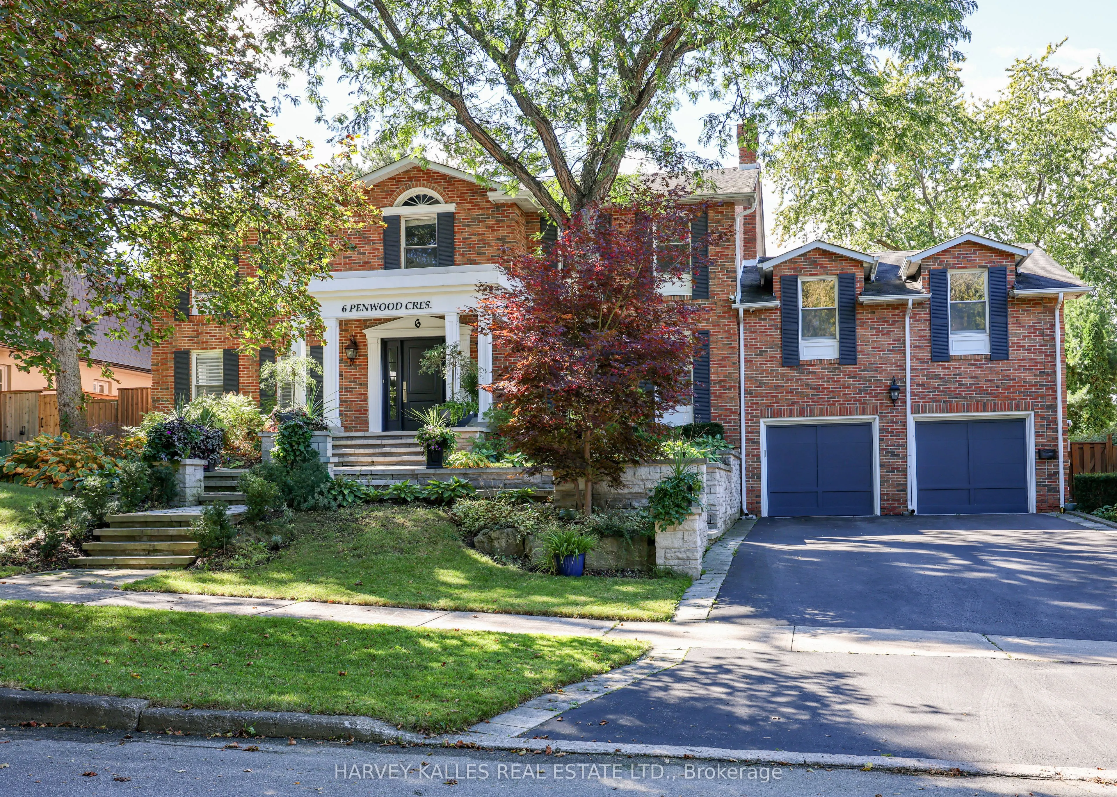 6 Penwood Crescent