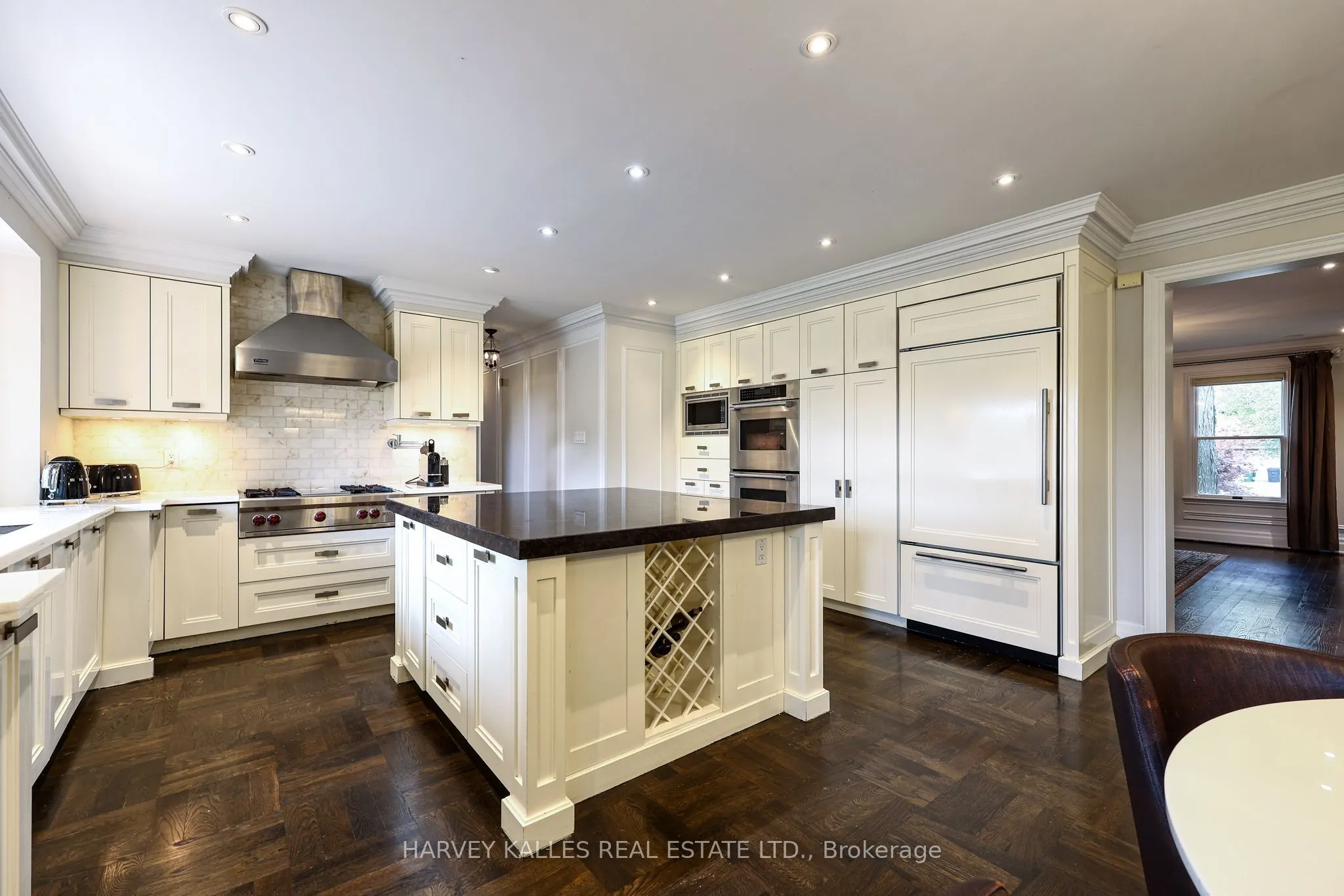6 Penwood Crescent