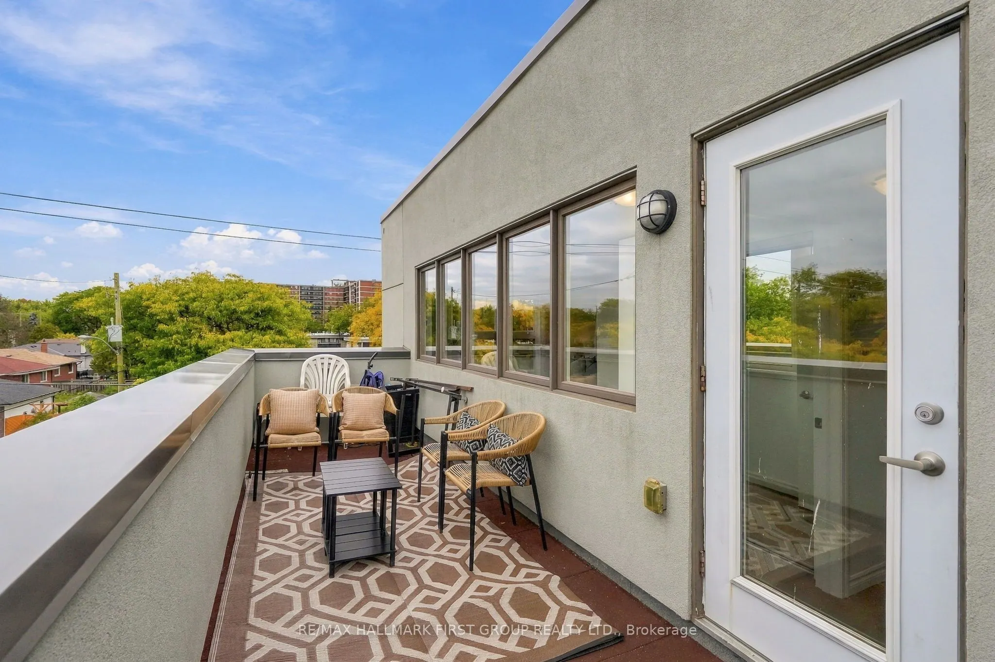 9 Clintwood Gate #33