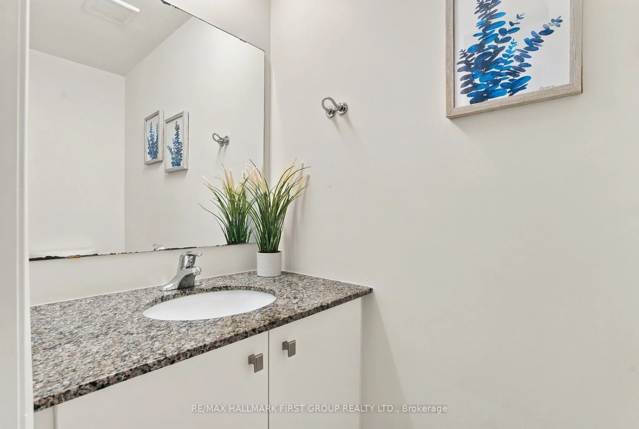 9 Clintwood Gate #33