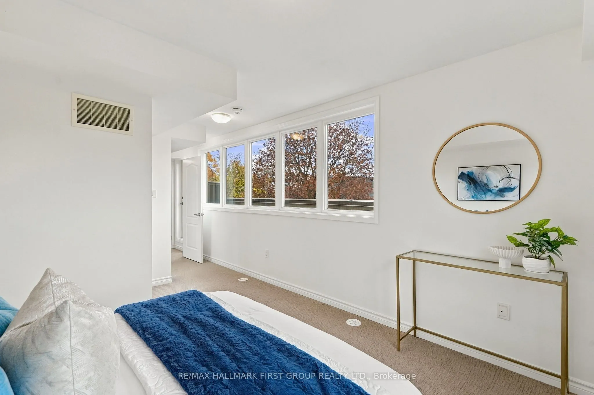 9 Clintwood Gate #33