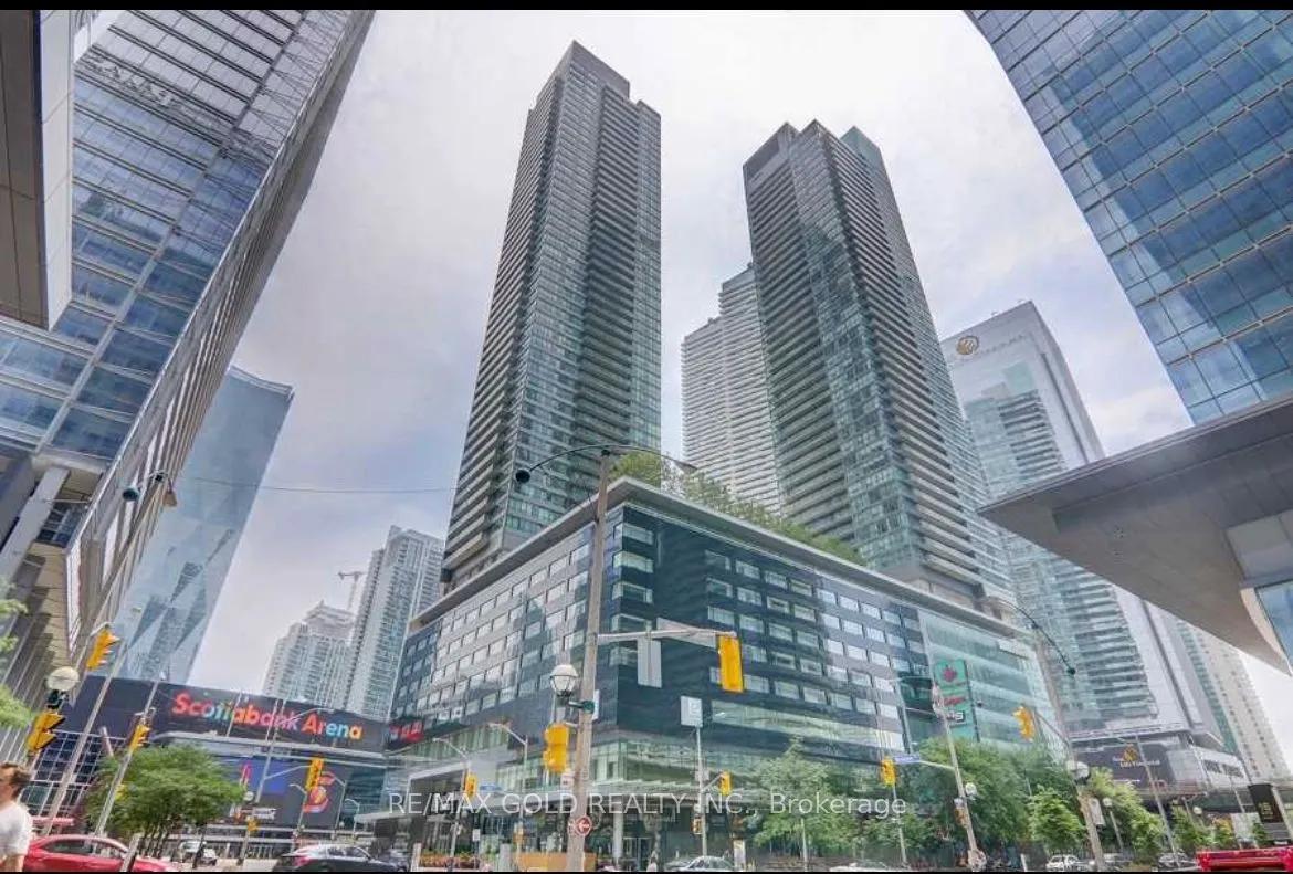 55 Bremner Boulevard #2811