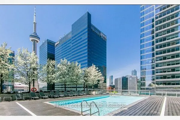 55 Bremner Boulevard #2811