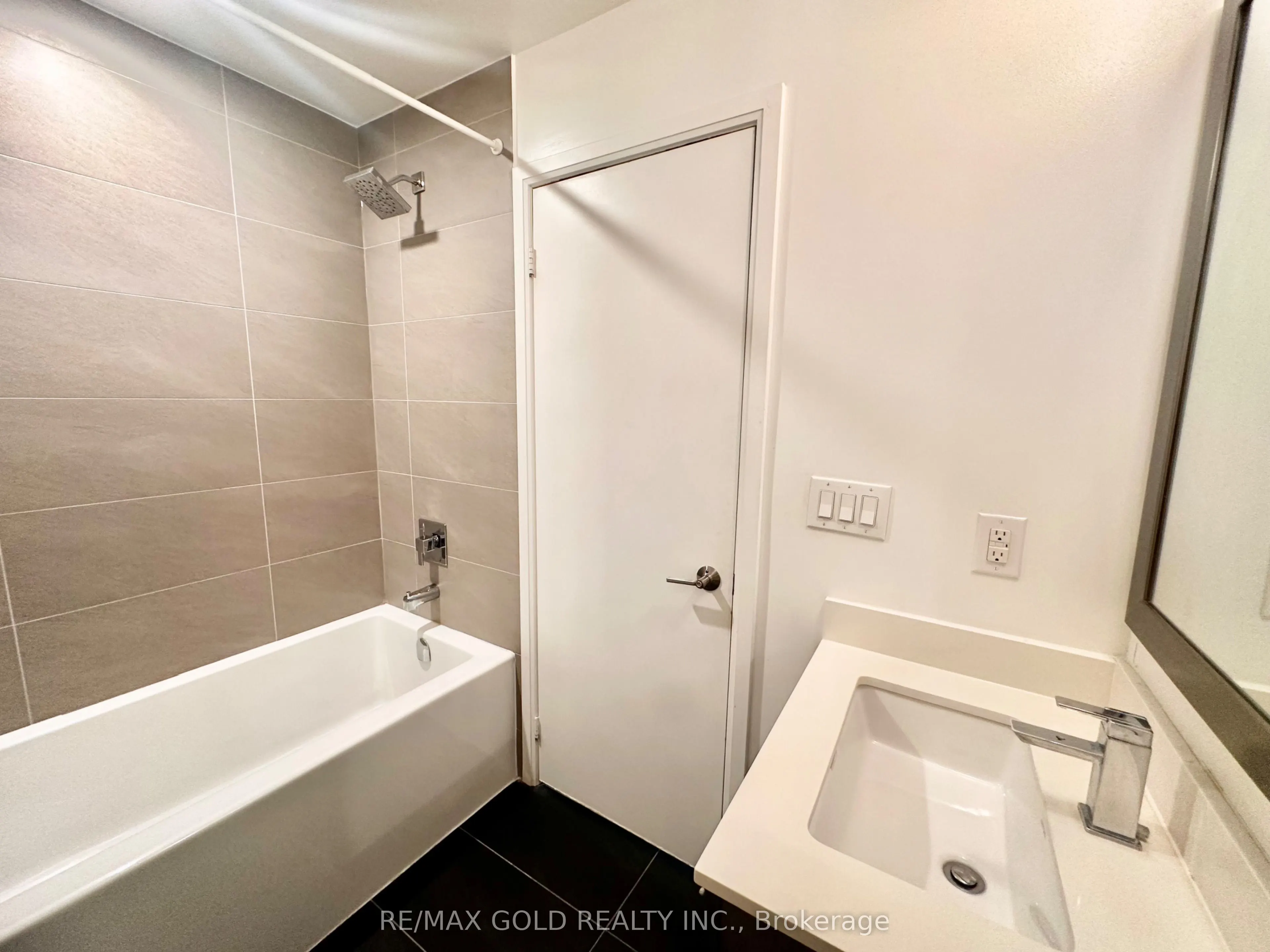 11 Bogert Avenue #702