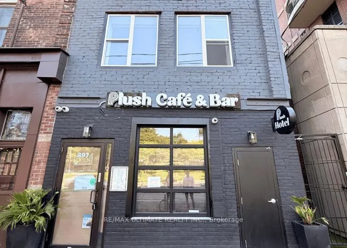 897 Queen Street W