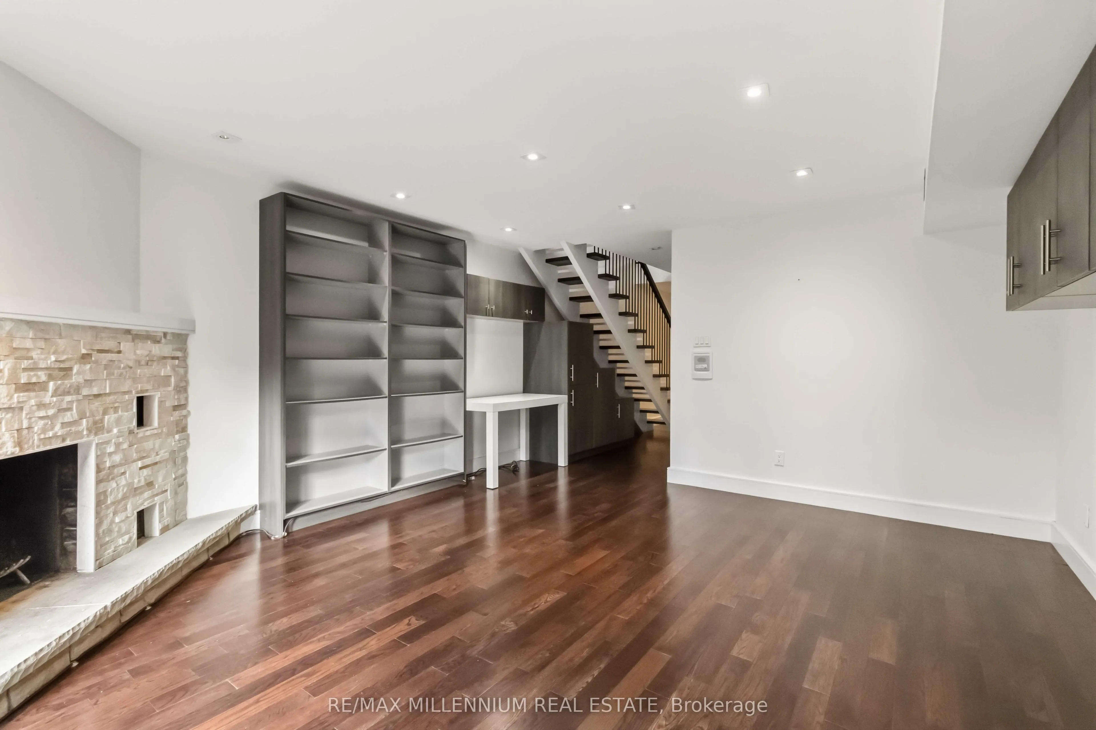 65 Castlefield Avenue