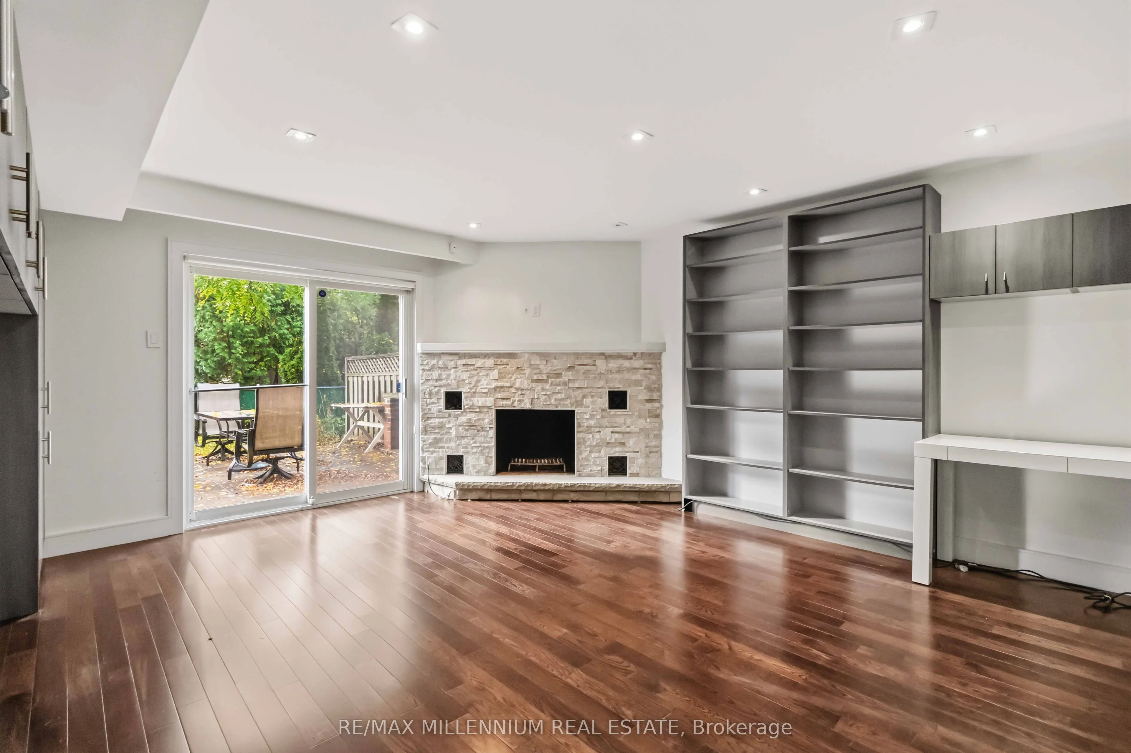 65 Castlefield Avenue