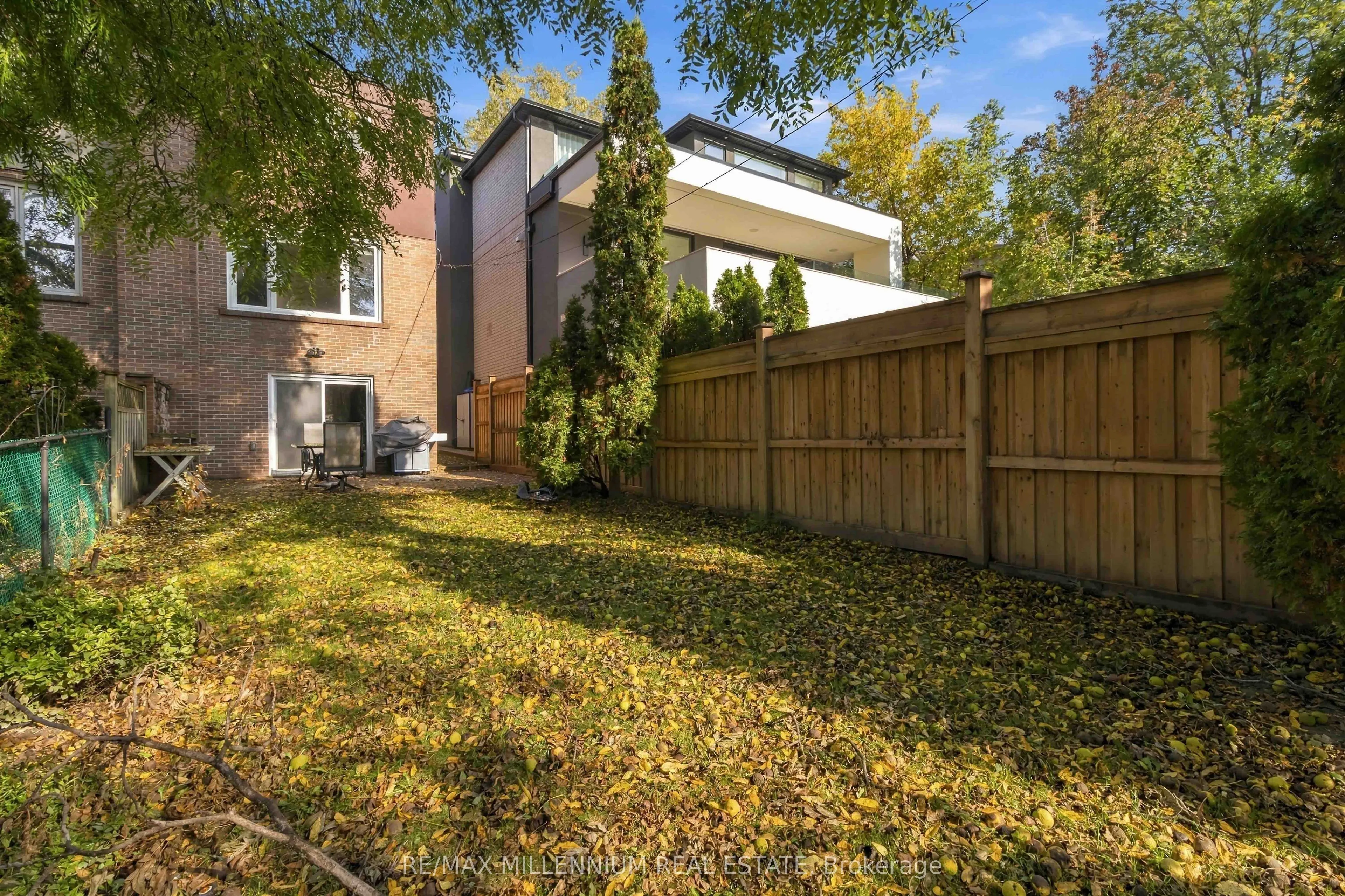 65 Castlefield Avenue